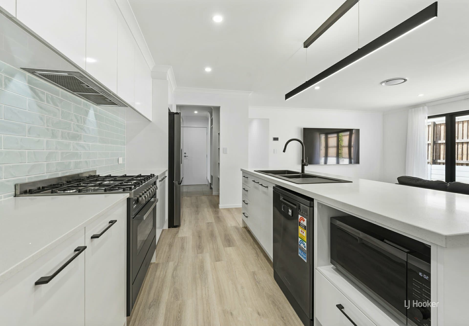 35 Appaloosa Street, Woodford, Woodford - Thumbnail 3