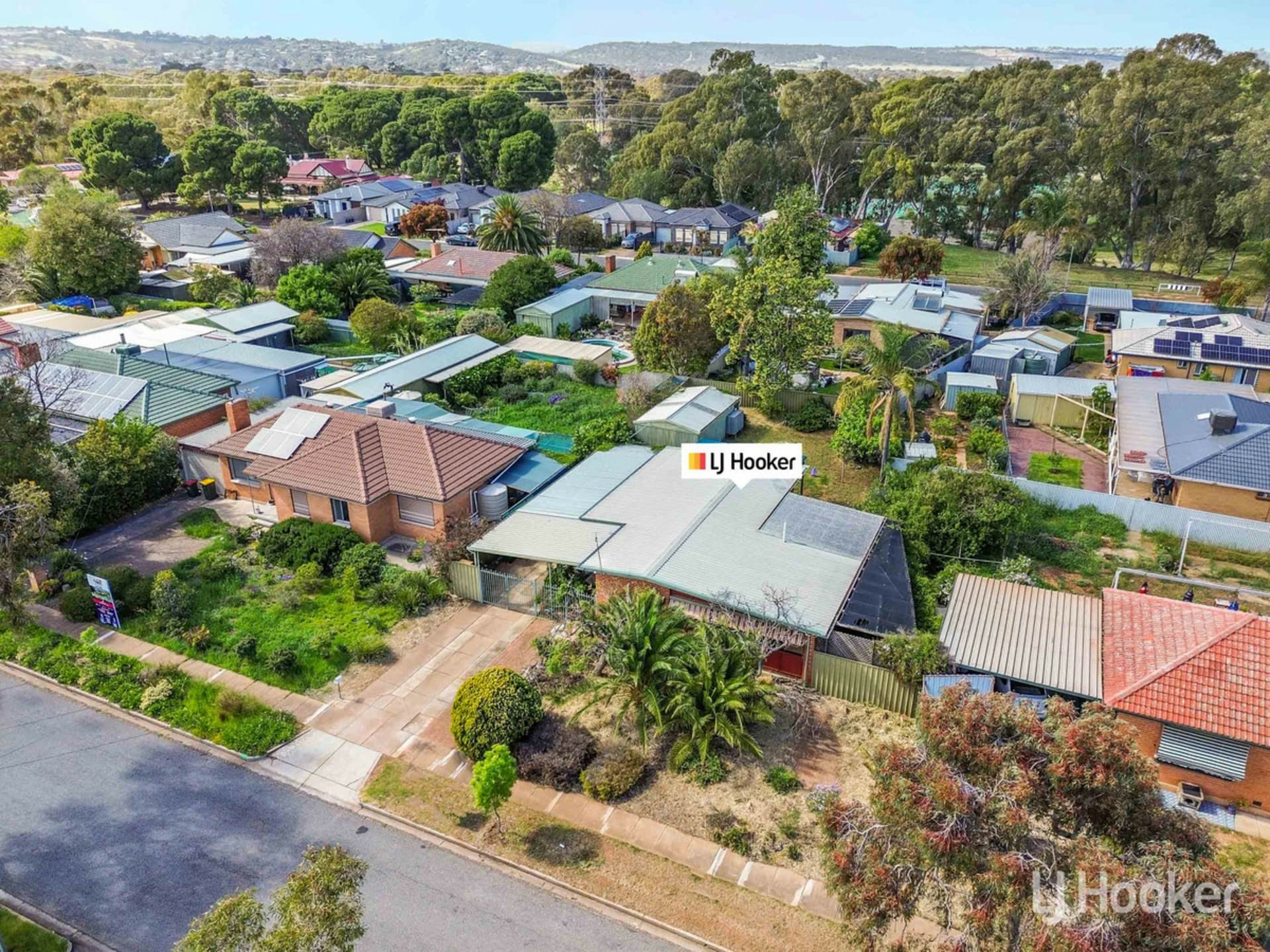 11 Rhus Avenue, Elizabeth Vale, Elizabeth Vale - Image 1