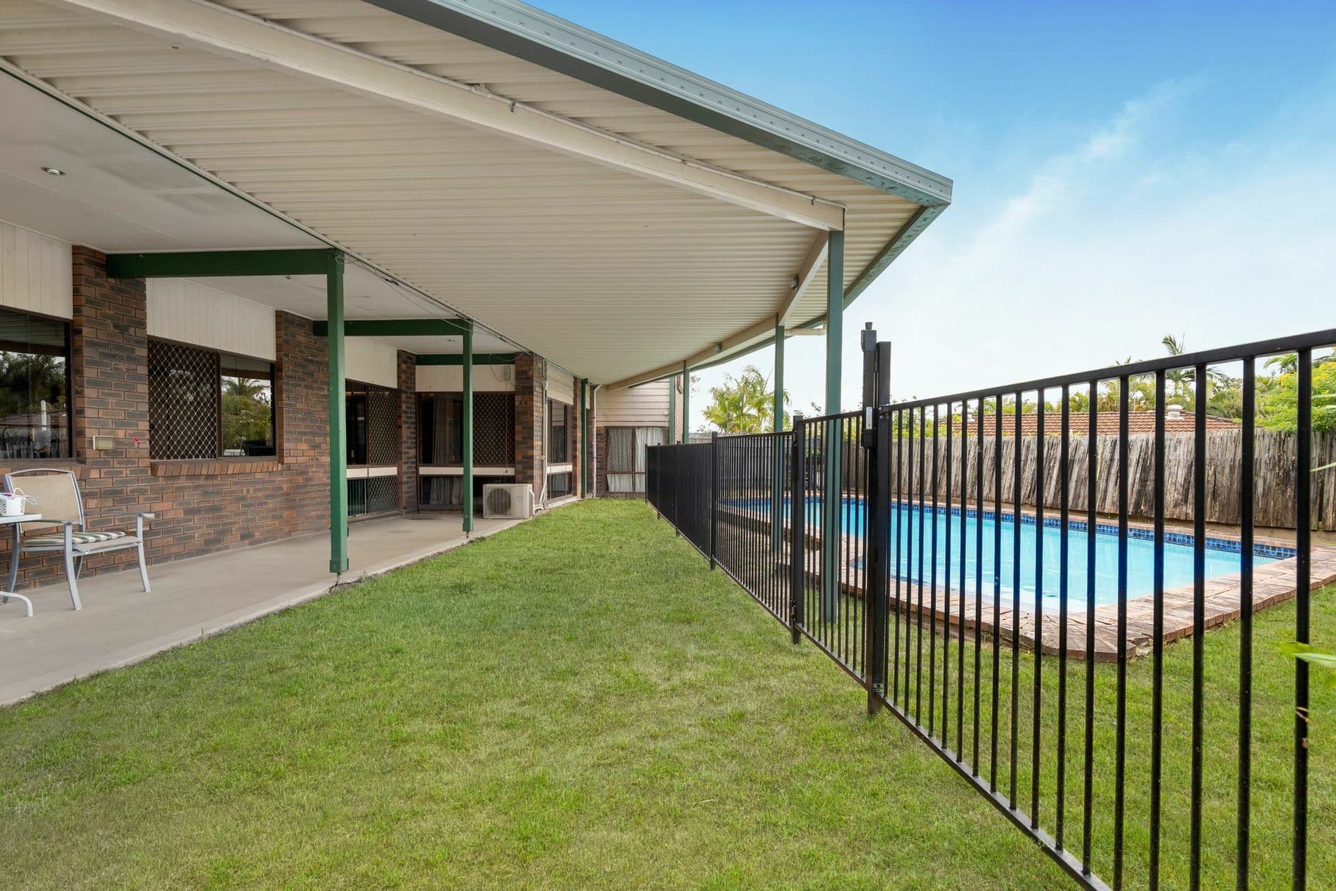 3 Mara Court, Ashmore, Ashmore - Thumbnail 2