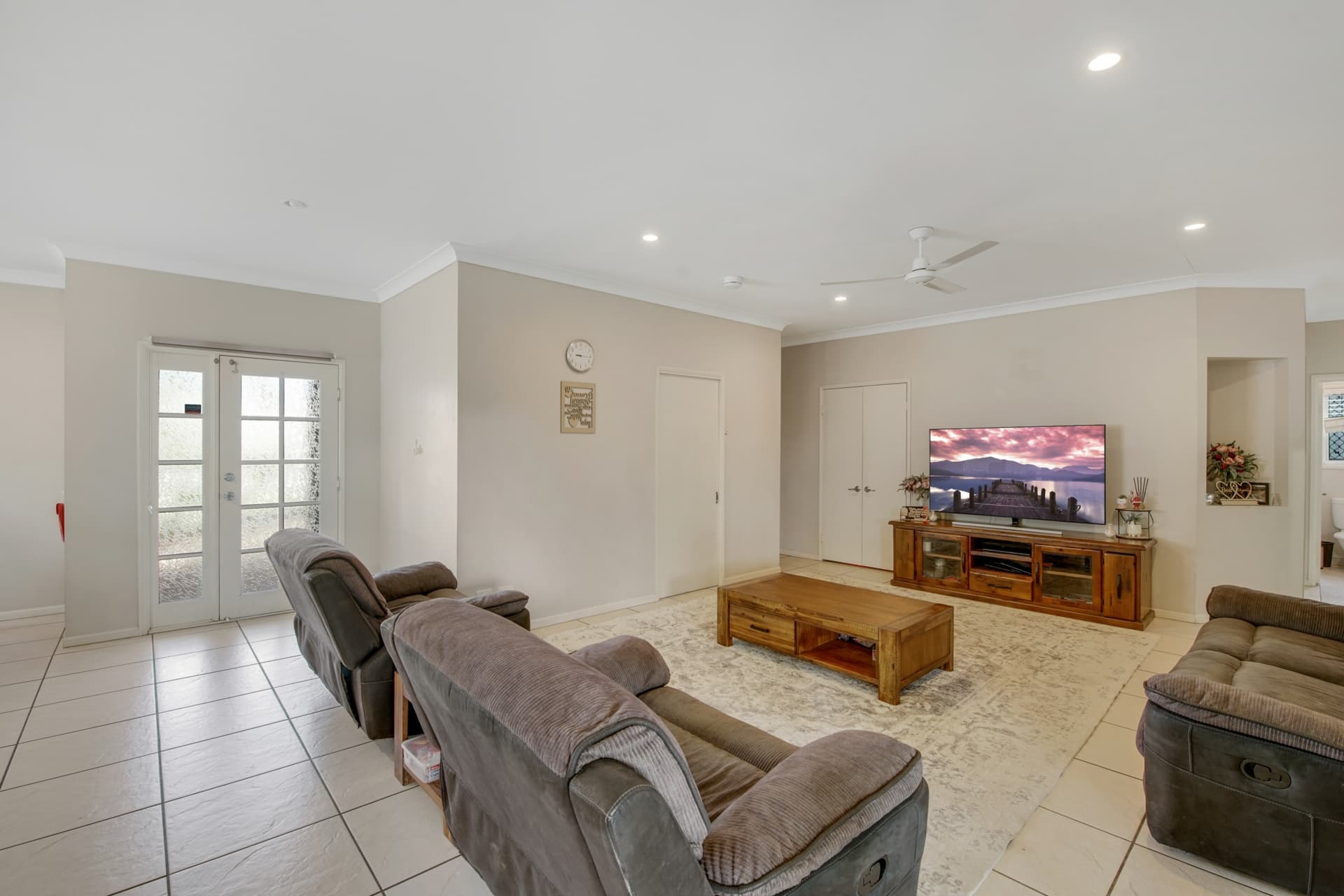 92 Clements Street, Moranbah, Moranbah - Thumbnail 5