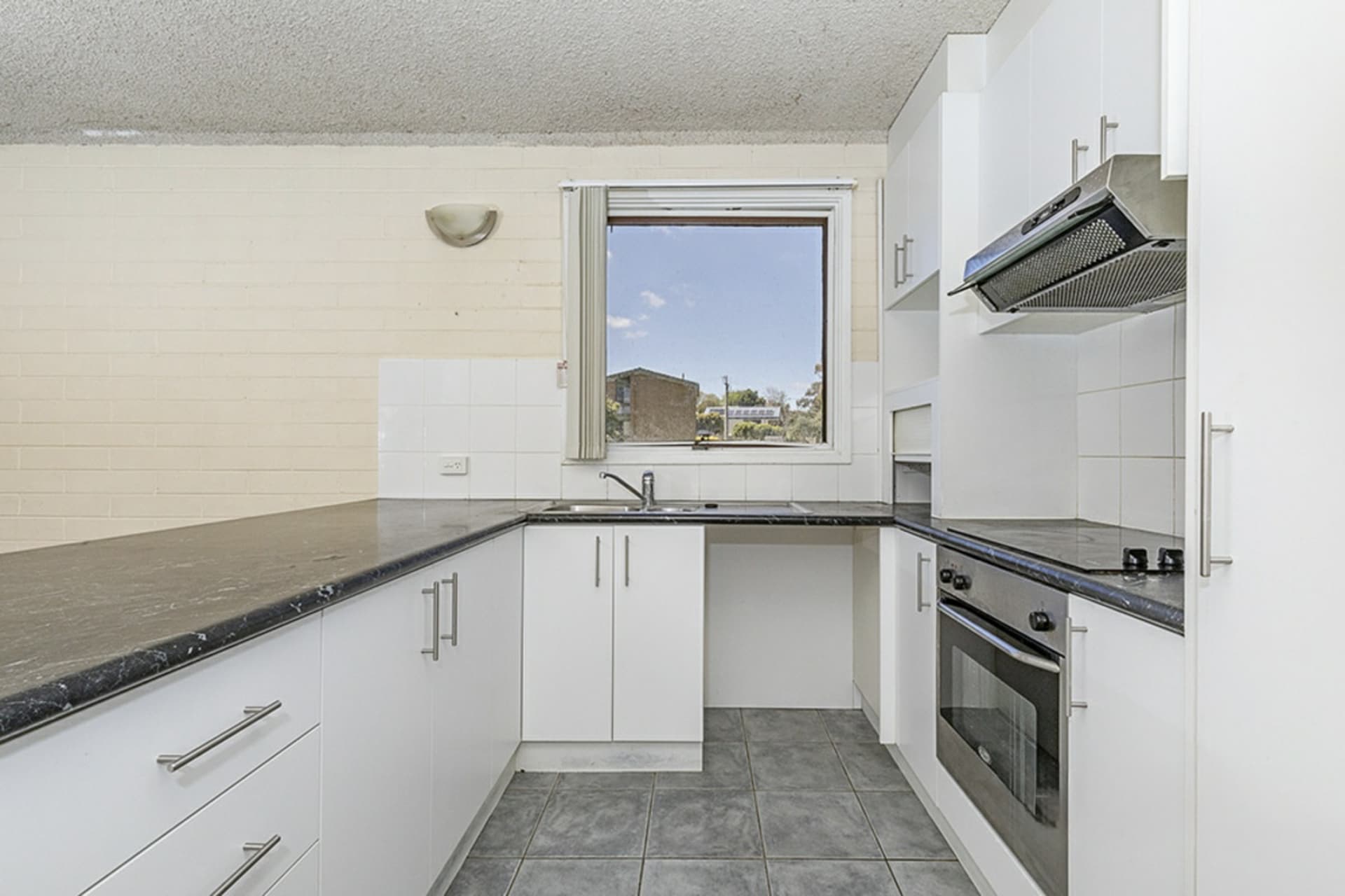 1/4 Keith Street, Scullin, Scullin - Thumbnail 4