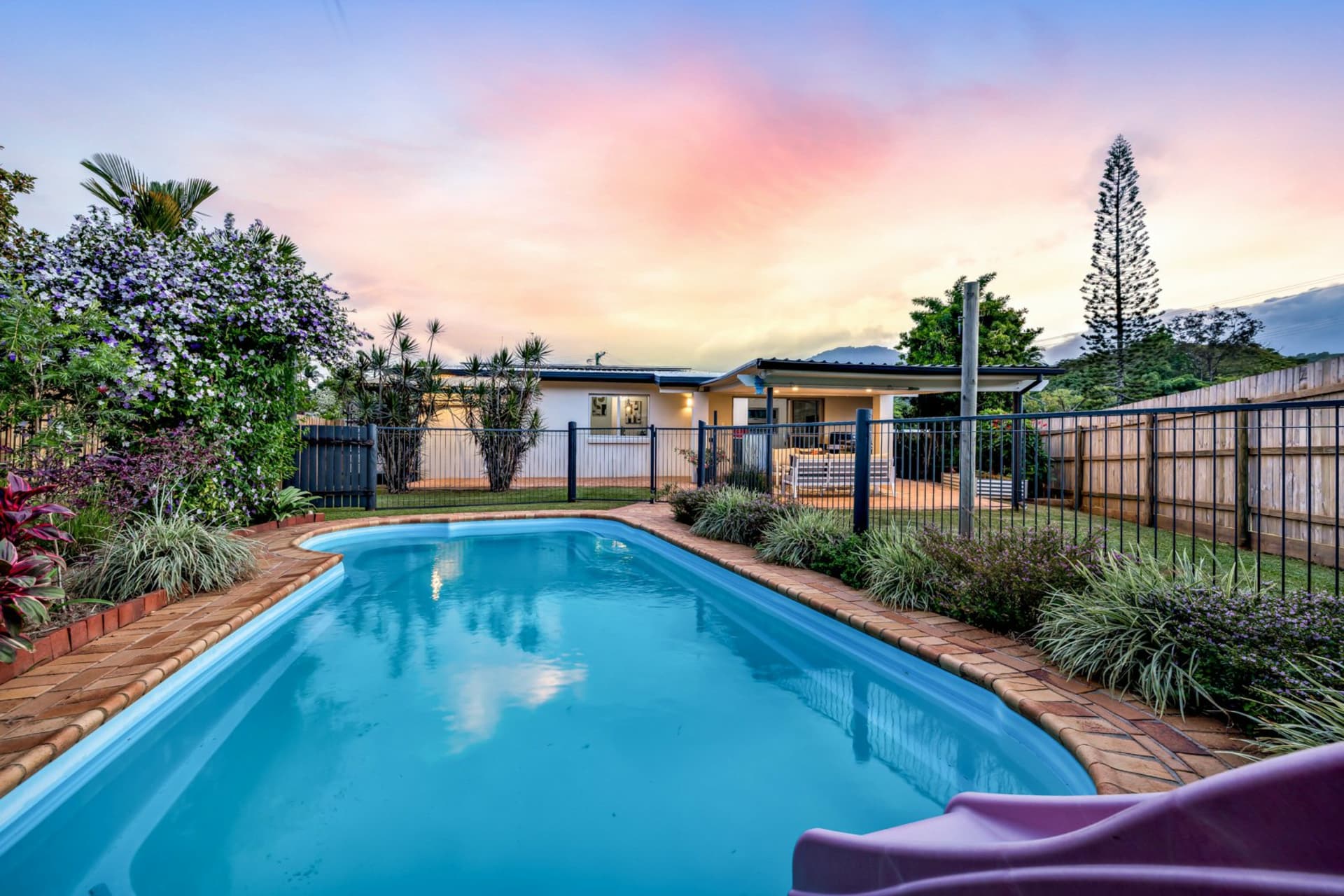 24 Hillview Crescent, Whitfield, Whitfield - Thumbnail 7