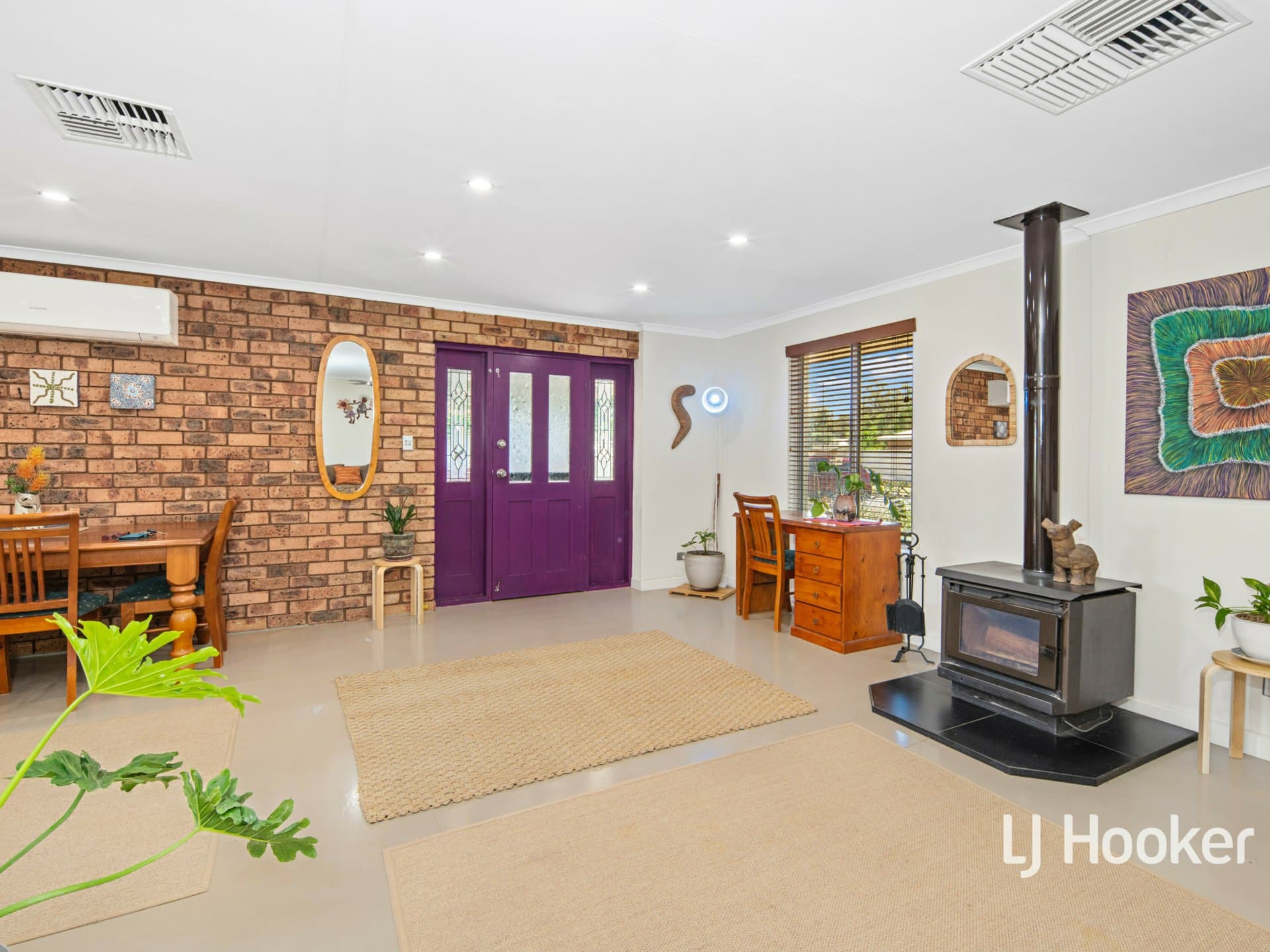 22 Abrahams Crescent, Braitling, Braitling - Thumbnail 3
