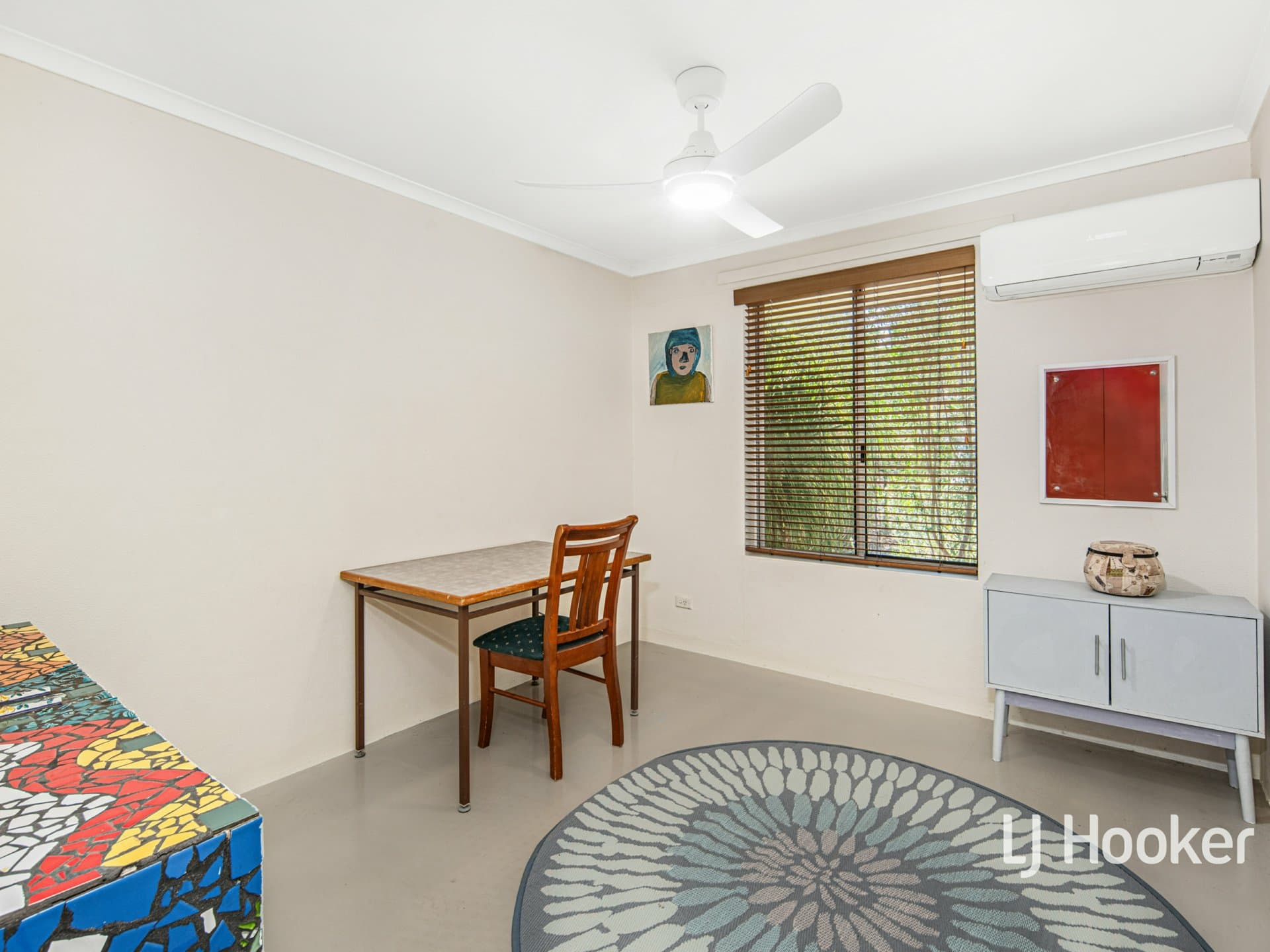 22 Abrahams Crescent, Braitling, Braitling - Thumbnail 8