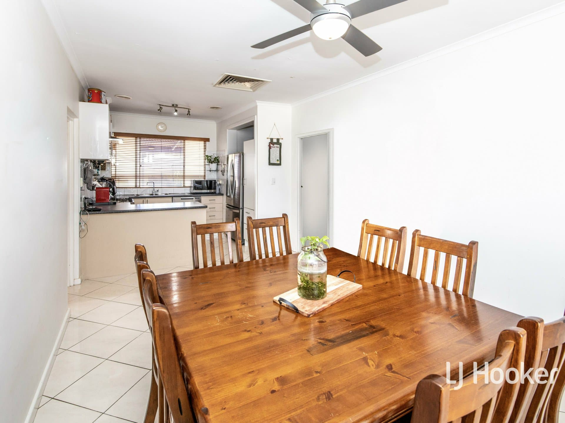 46 Carruthers Crescent, Gillen, Gillen - Thumbnail 3