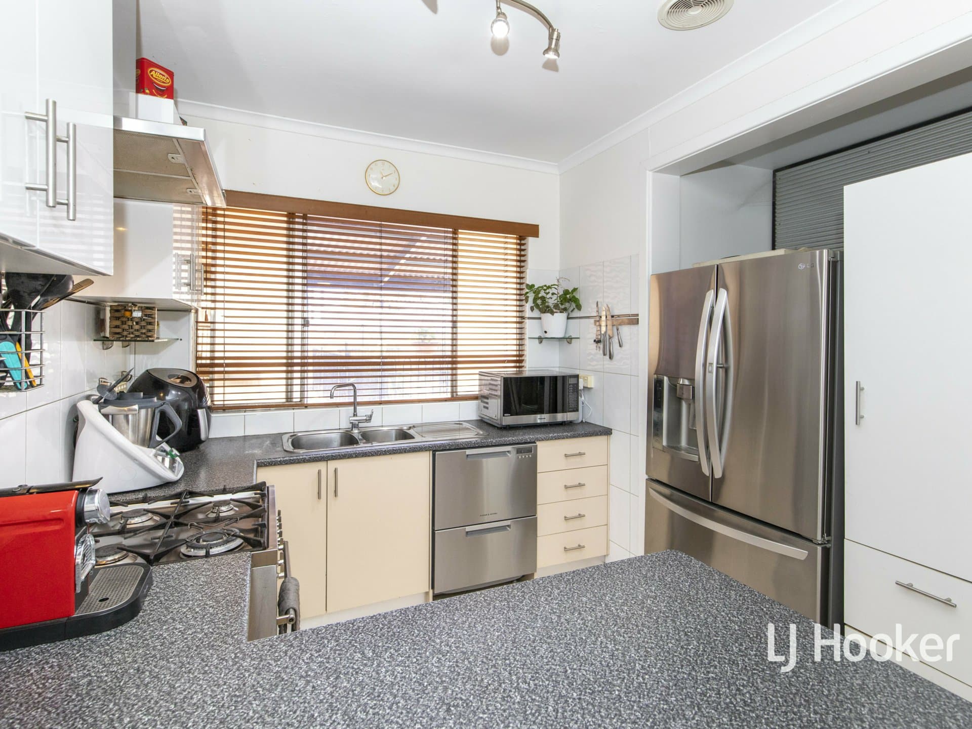 46 Carruthers Crescent, Gillen, Gillen - Thumbnail 4