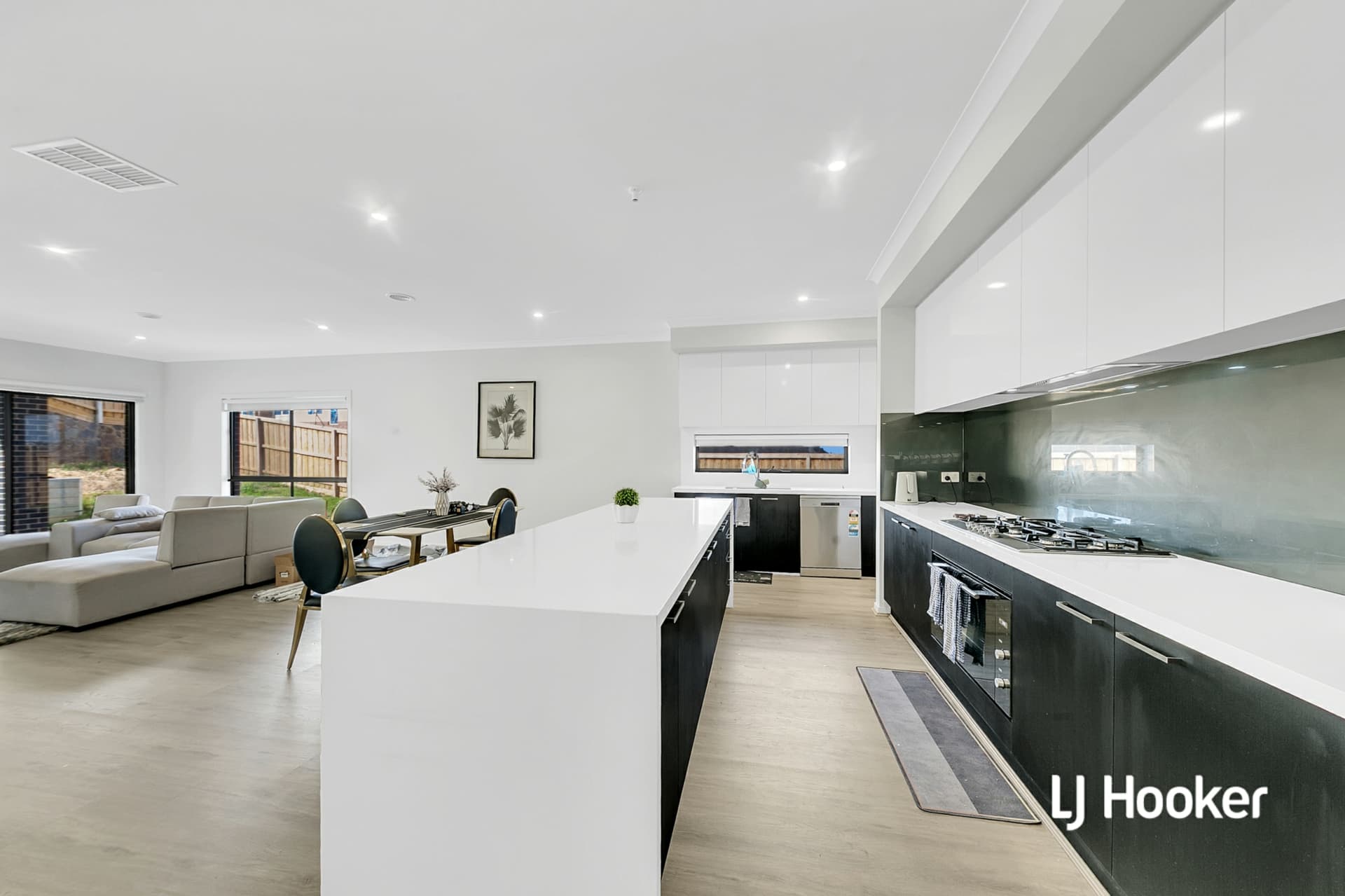 144 Adelong Way, Bacchus Marsh, Bacchus Marsh - Thumbnail 3