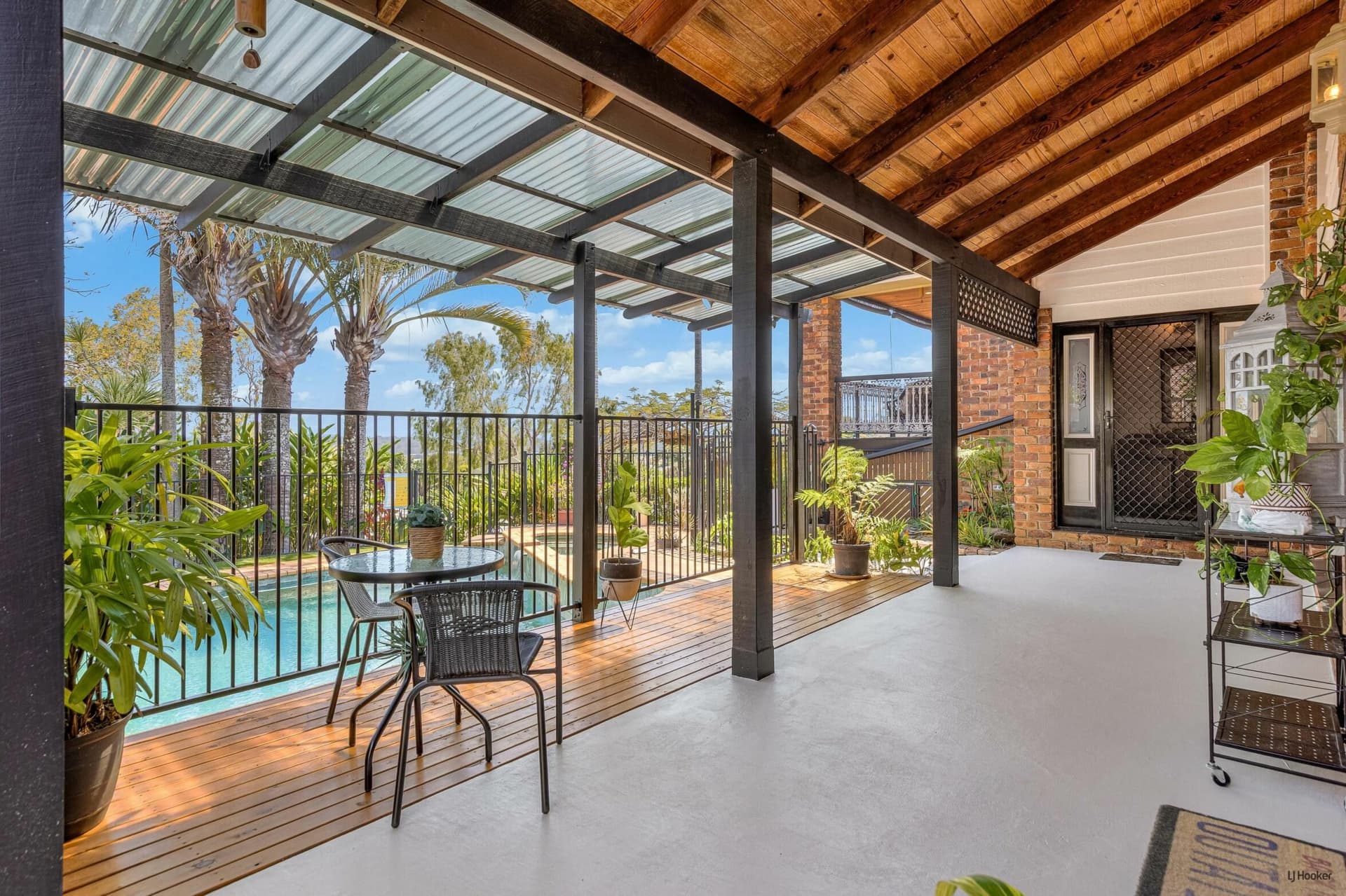 22 Widgee Avenue, Banora Point, Banora Point - Thumbnail 2