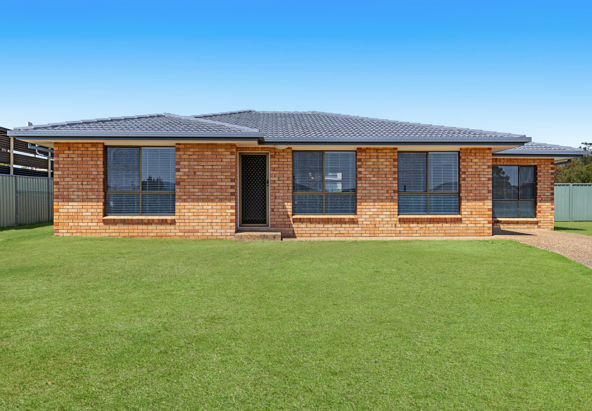 194 Ogilvie Road, Warwick, Warwick - Thumbnail 3