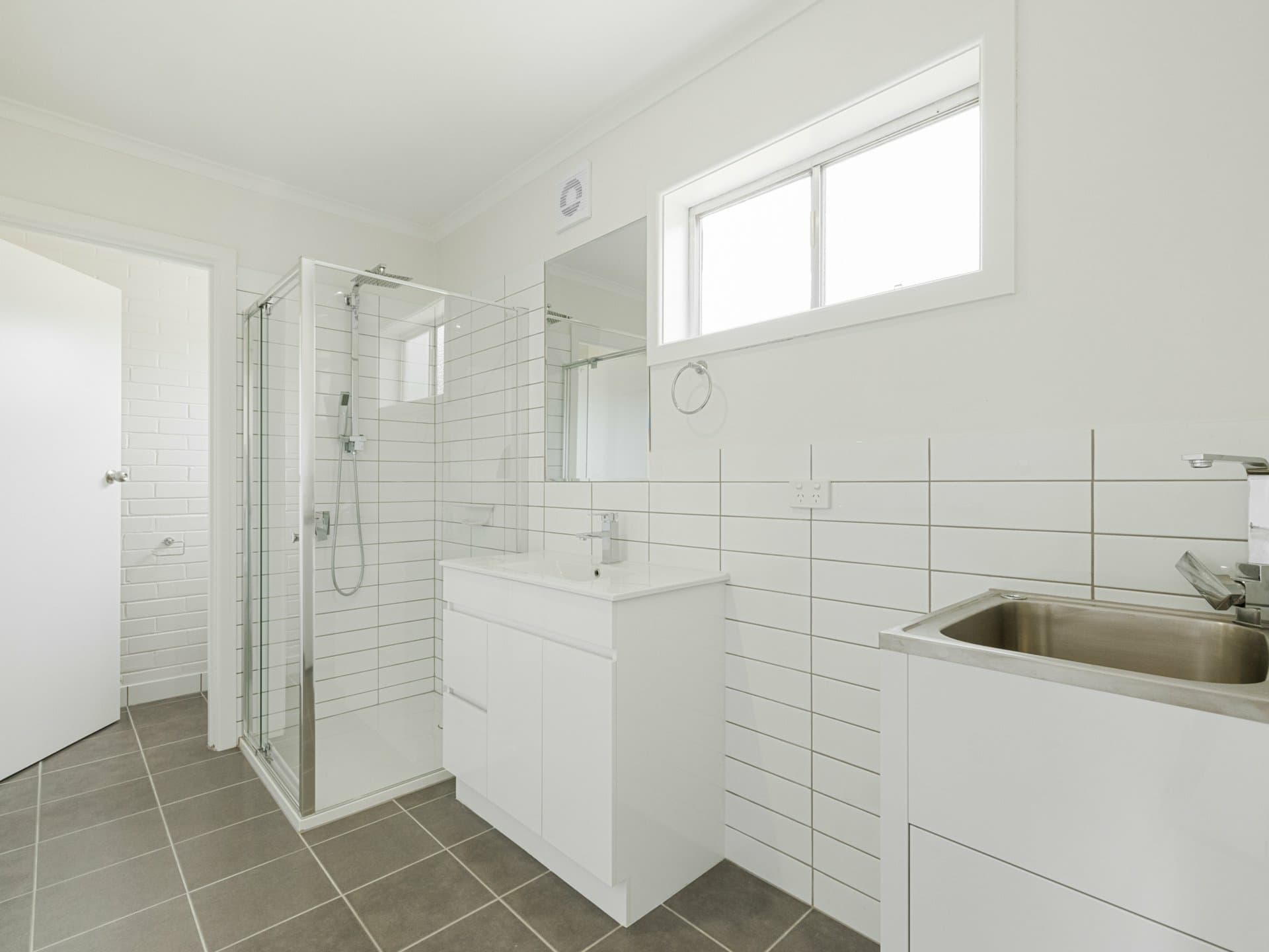 Unit 3 & 4/4 Grosvenor Court, Bairnsdale, Bairnsdale - Thumbnail 7