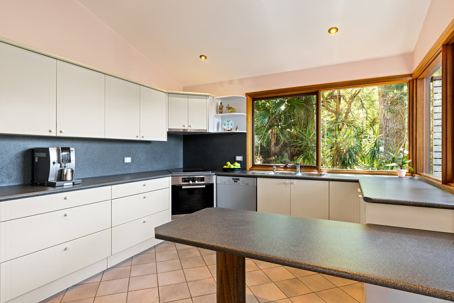 11 Wanawong Road, Avalon Beach, Avalon Beach - Thumbnail 4