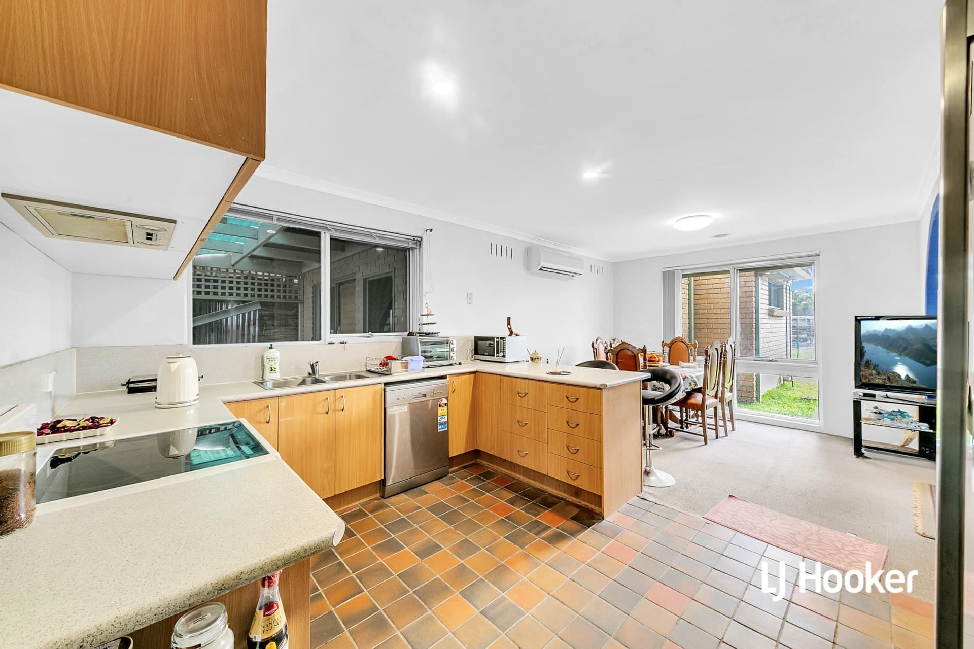 2 Kinloch Road, Melton, Melton - Thumbnail 2