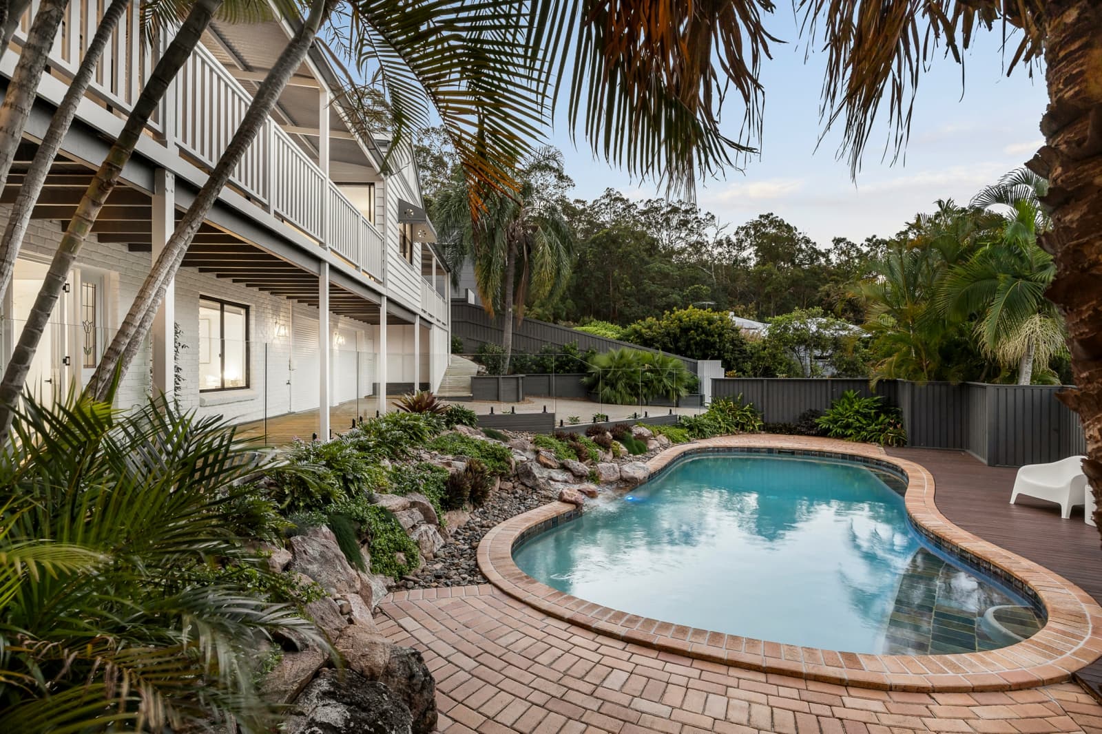 8 Gilia Court, Indooroopilly - Thumbnail 2