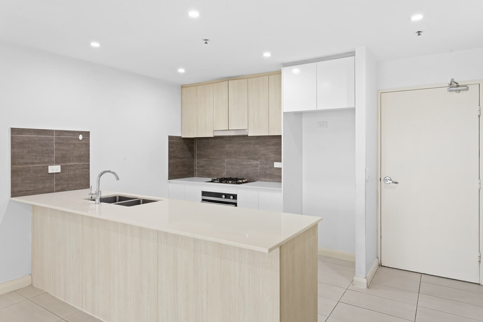 507/18 Harrow Road,Auburn, Auburn - Thumbnail 3
