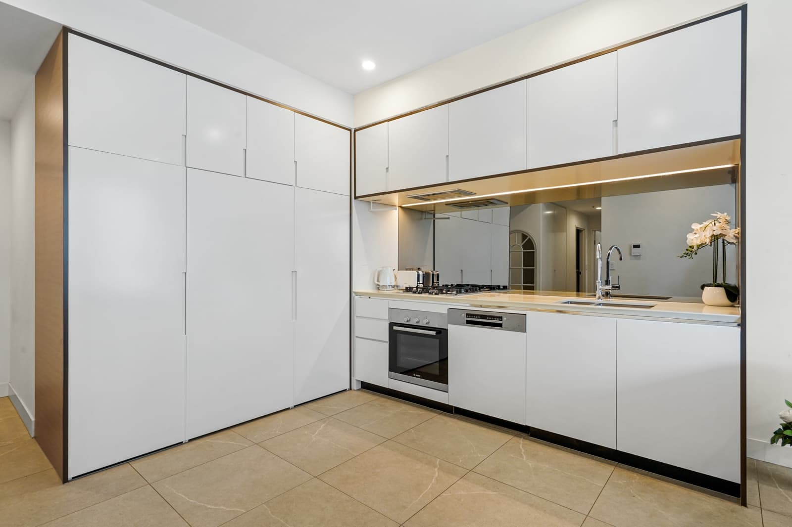 631/2 Morton Street,Parramatta, Parramatta - Thumbnail 3