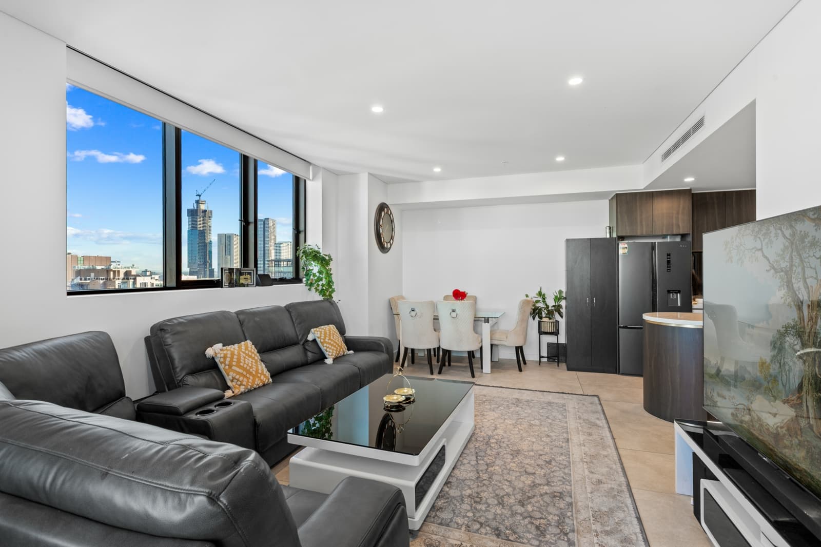 1703/20 Parkes Street,Harris Park, Harris Park - Thumbnail 2