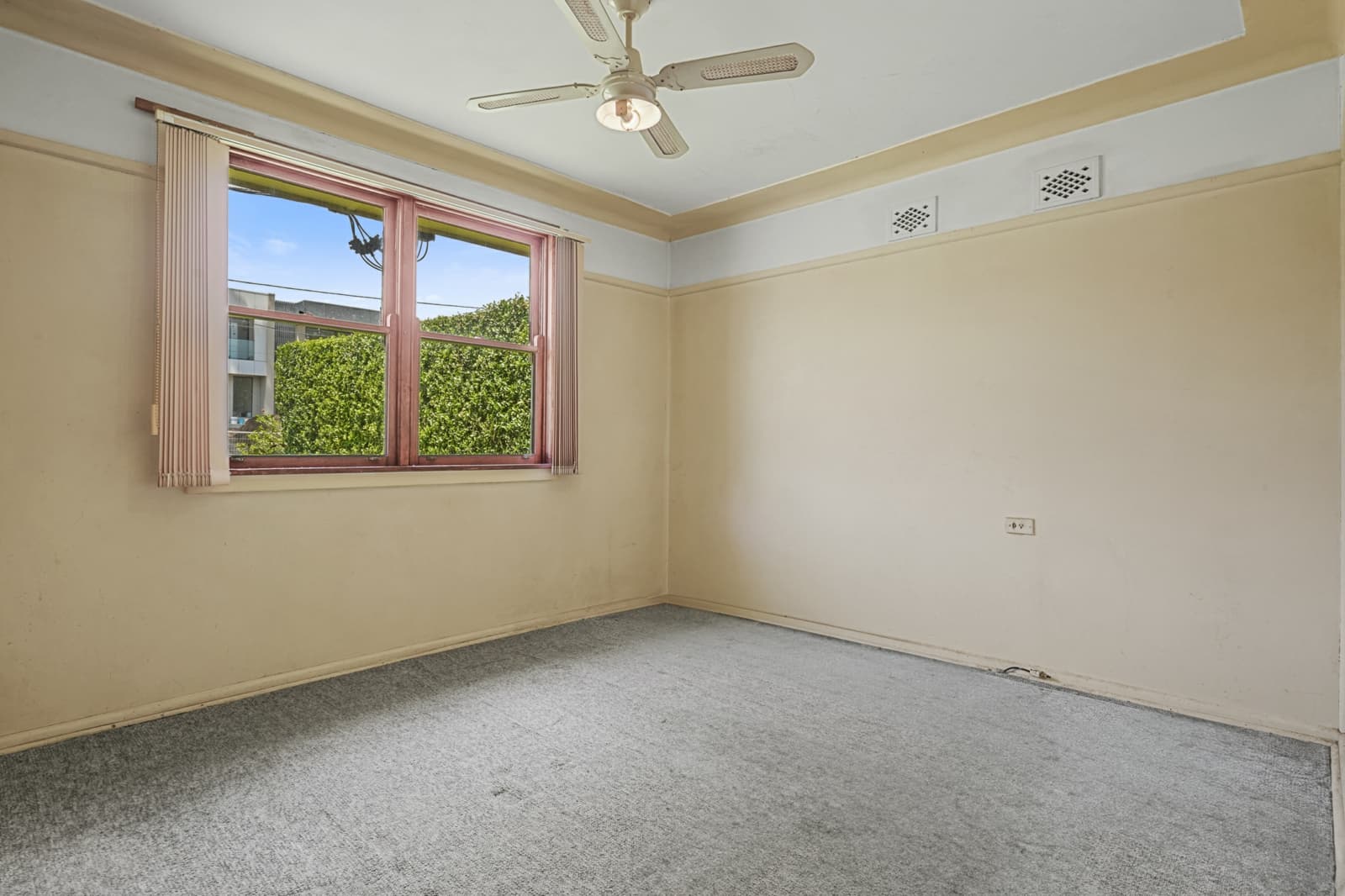 9 Taloma Street,South Penrith, South Penrith - Thumbnail 2