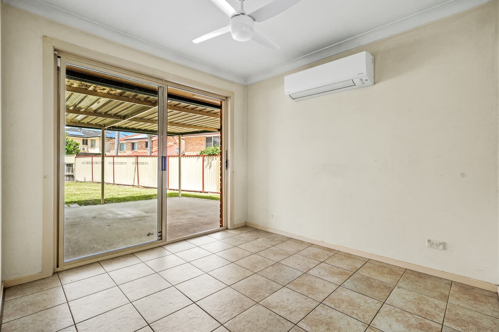 8 Bricketwood Drive,Woodcroft, Woodcroft - Thumbnail 4