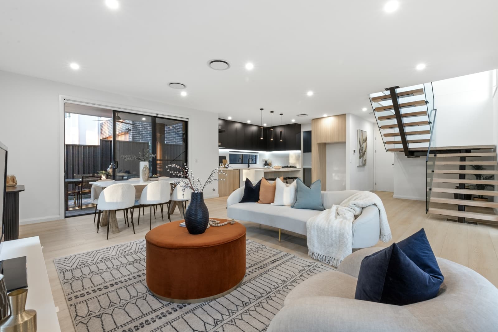 6 Canton Street,Kings Park, Kings Park - Thumbnail 2