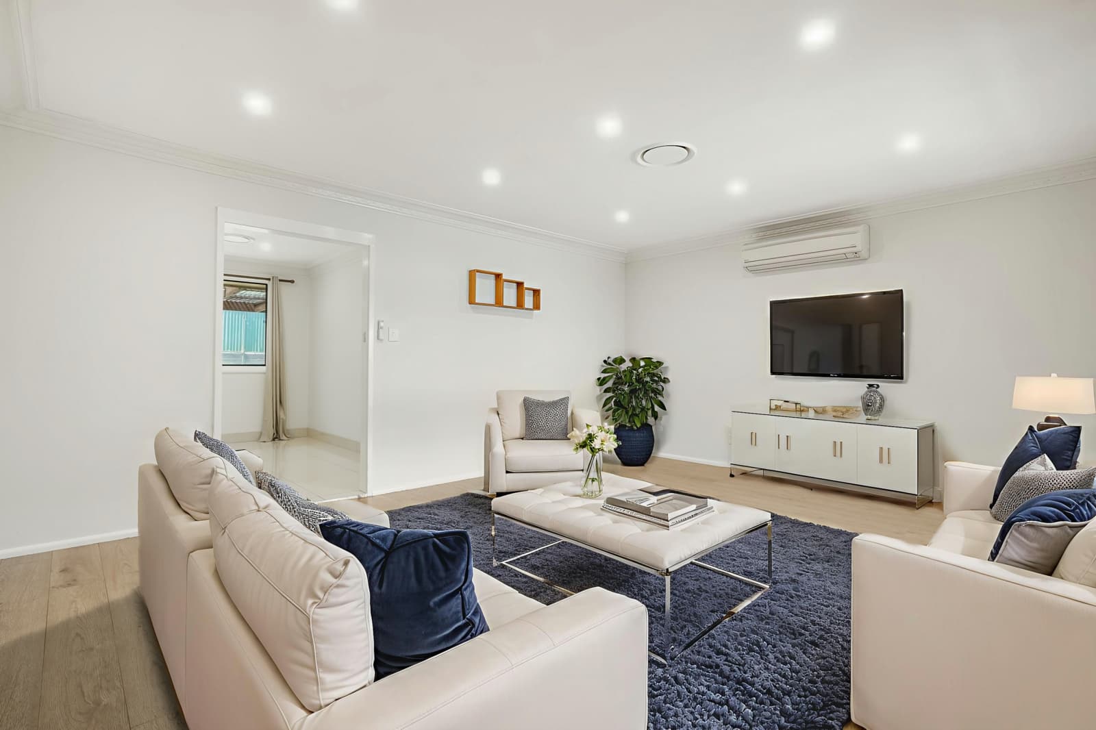 97 Caroline Chisholm Drive,Winston Hills, Winston Hills - Thumbnail 2