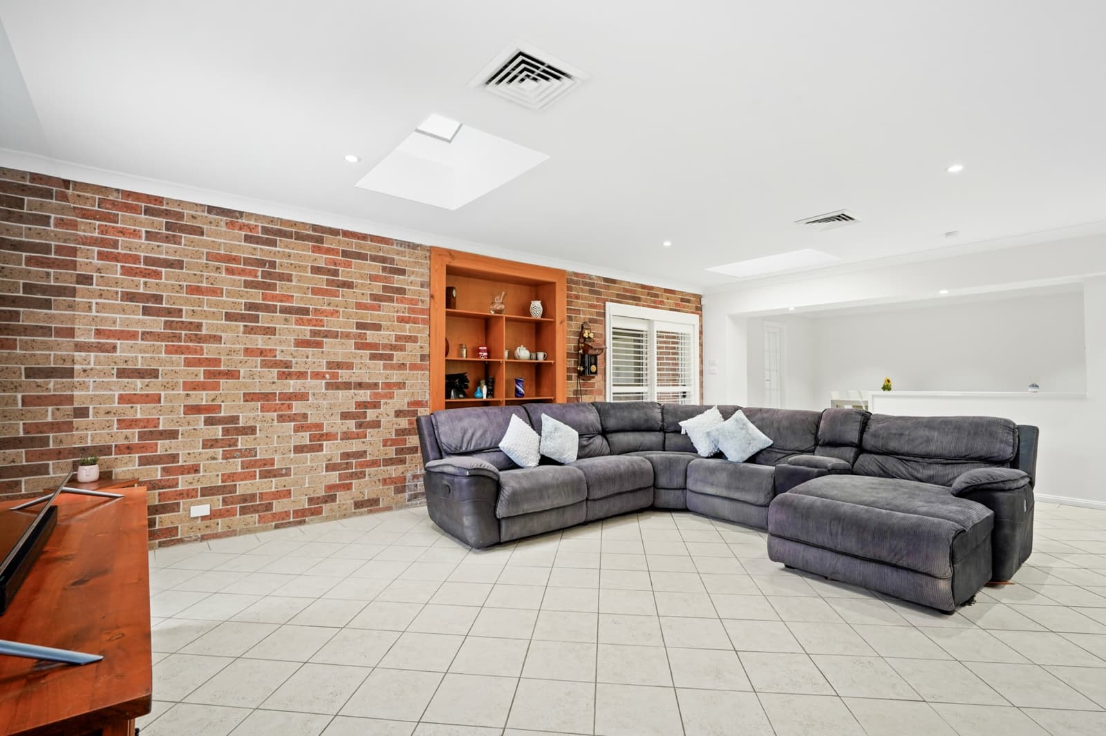 68 Rosina Crescent,Kings Langley, Kings Langley - Thumbnail 3