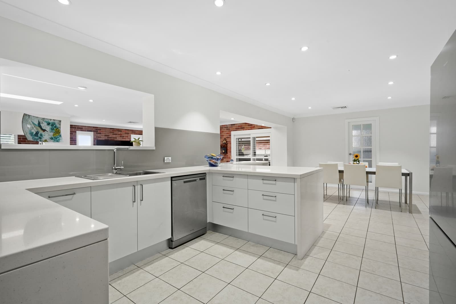 68 Rosina Crescent,Kings Langley, Kings Langley - Thumbnail 5