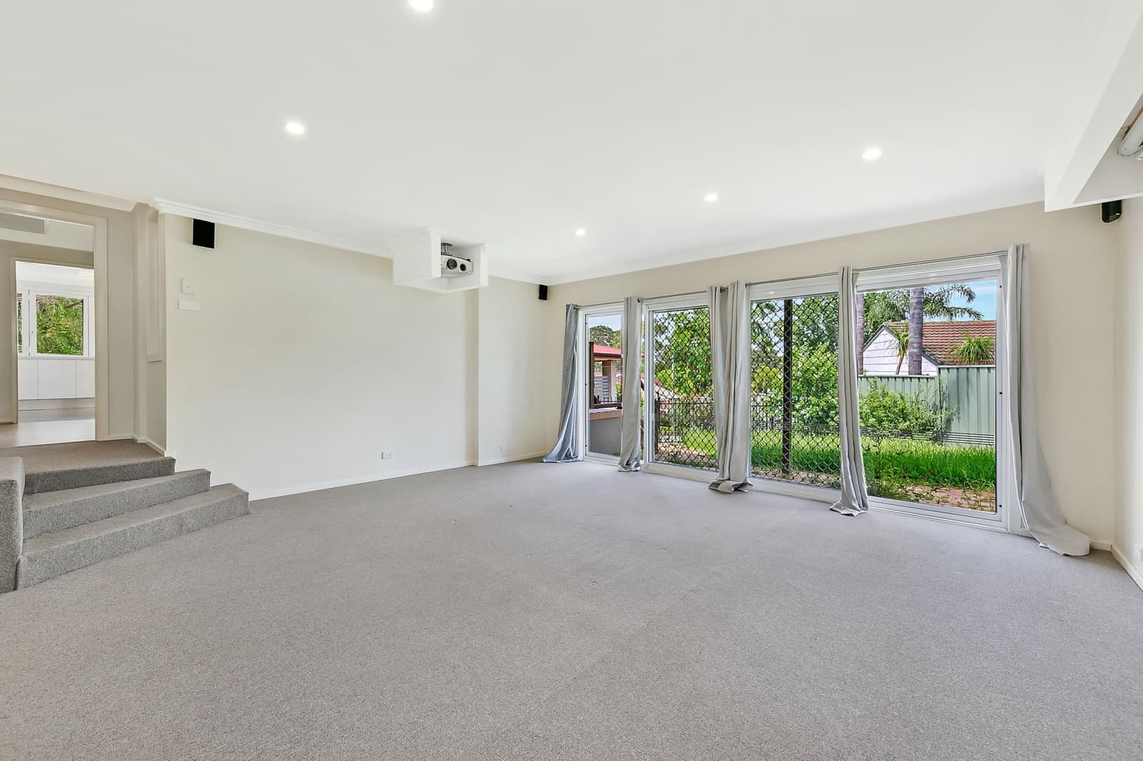 26 Leysdown Avenue,North Rocks, North Rocks - Thumbnail 2