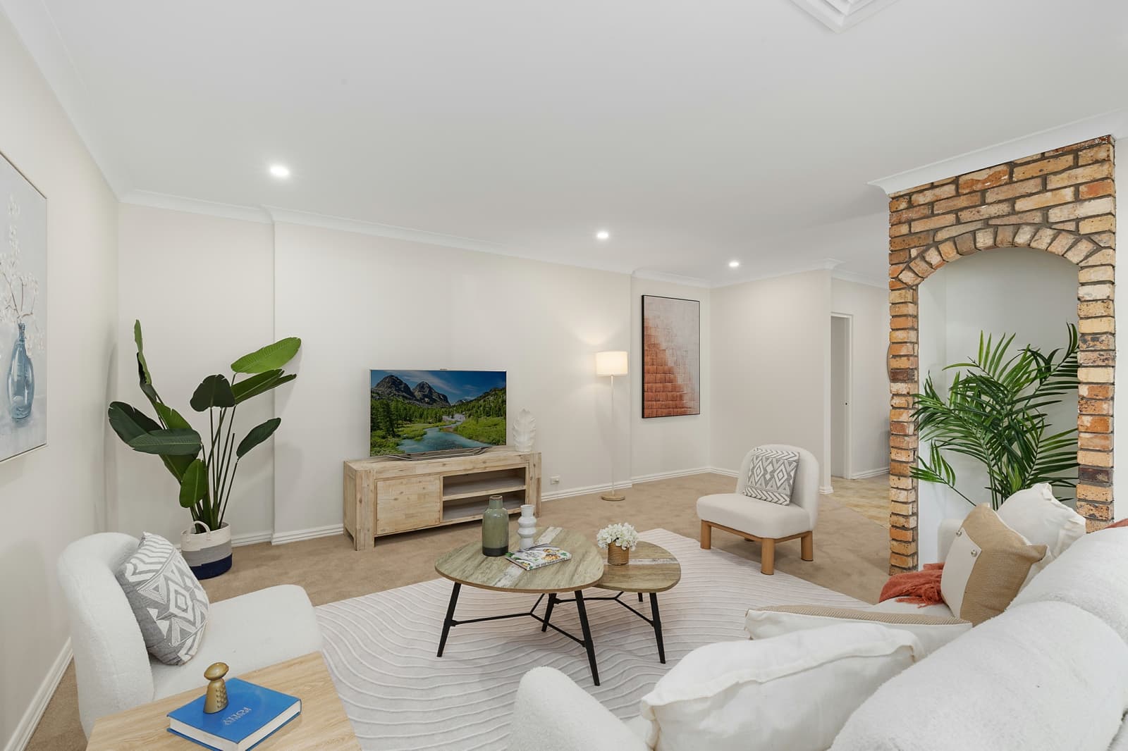 1 Bushlands Avenue,Hornsby Heights, Hornsby Heights - Thumbnail 2
