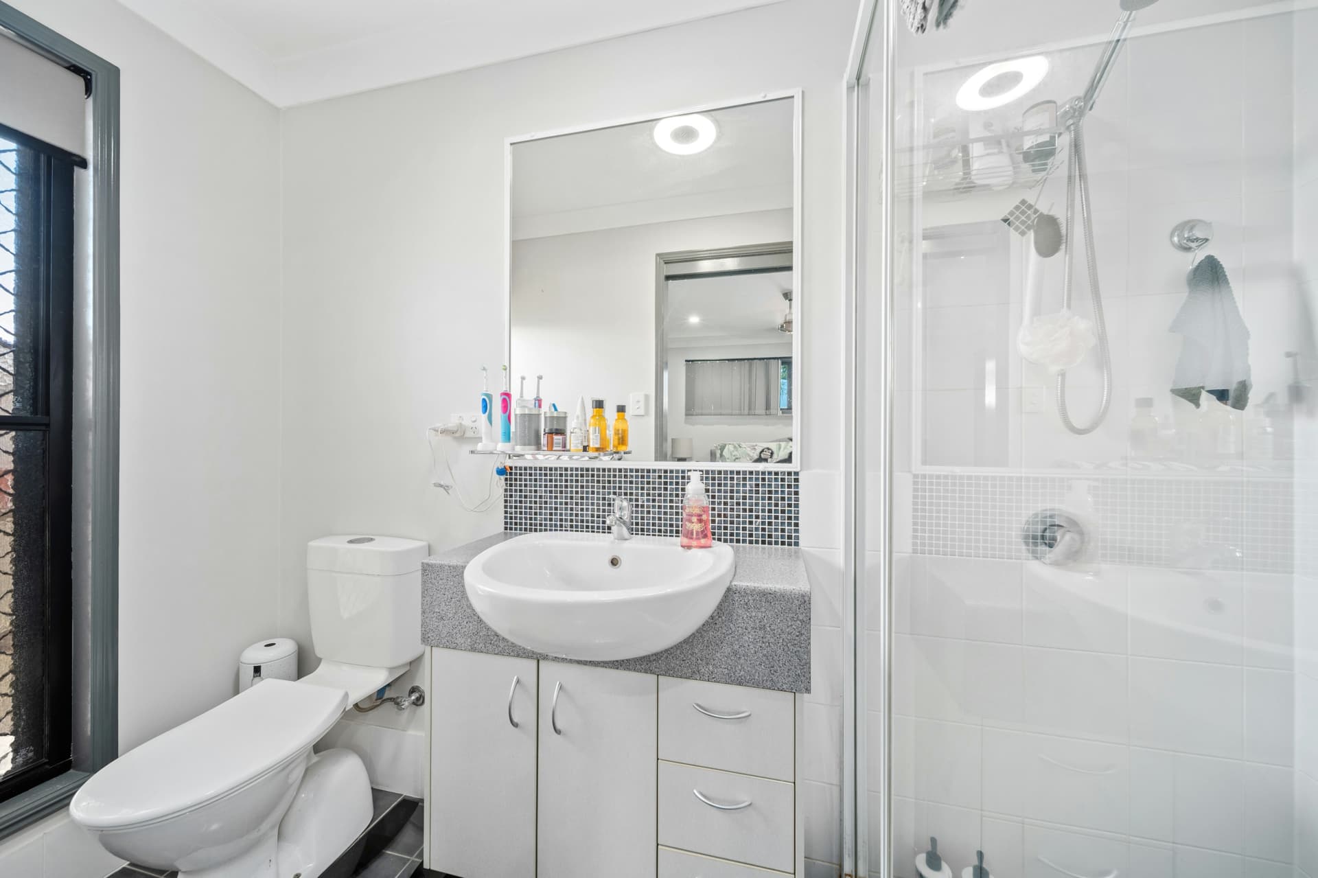 2/2 Morgan Place, Emerald, Emerald - Thumbnail 7