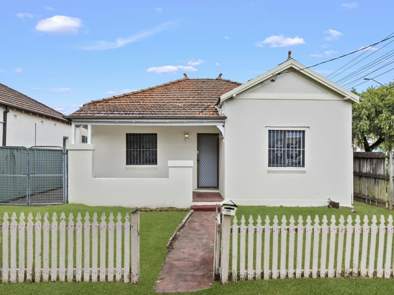 114A Juno Parade, Greenacre, Greenacre - Image 1