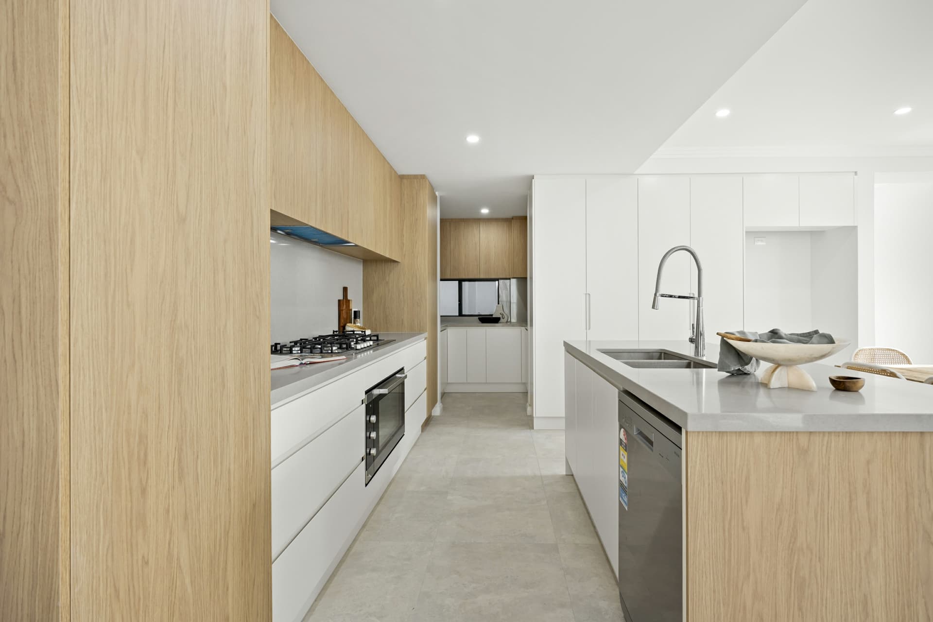 114A Juno Parade, Greenacre, Greenacre - Thumbnail 3