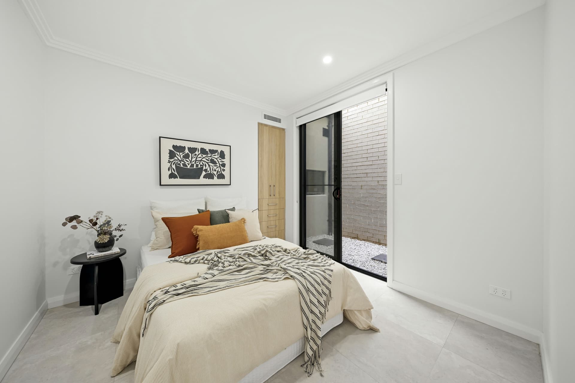 114A Juno Parade, Greenacre, Greenacre - Thumbnail 5