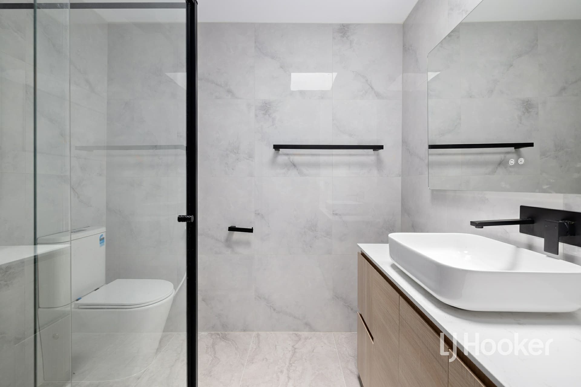 18 Mustang Avenue, Narre Warren, Narre Warren - Thumbnail 6