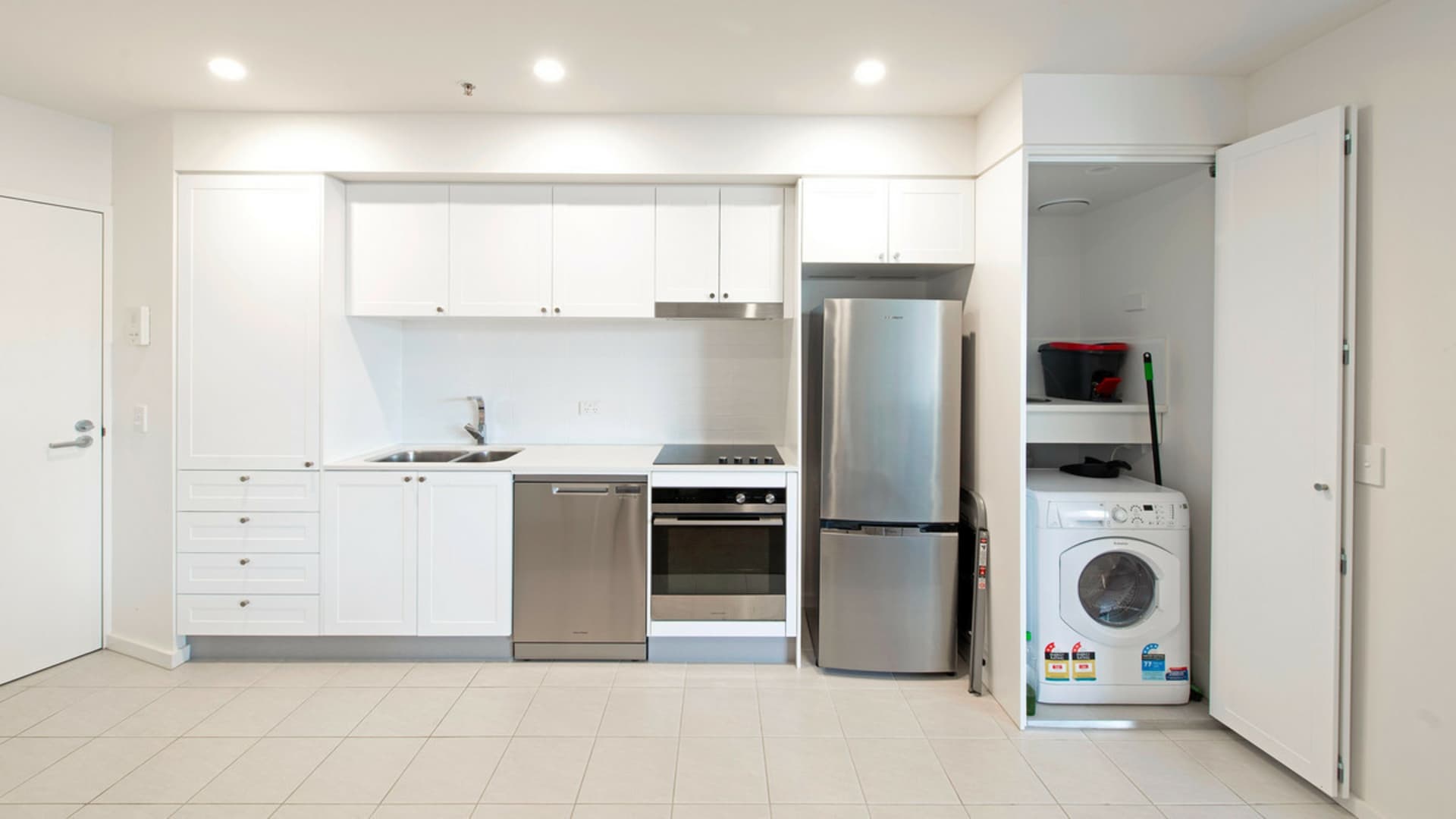 182/1 Anthony Rolfe Avenue, Gungahlin, Gungahlin - Thumbnail 7