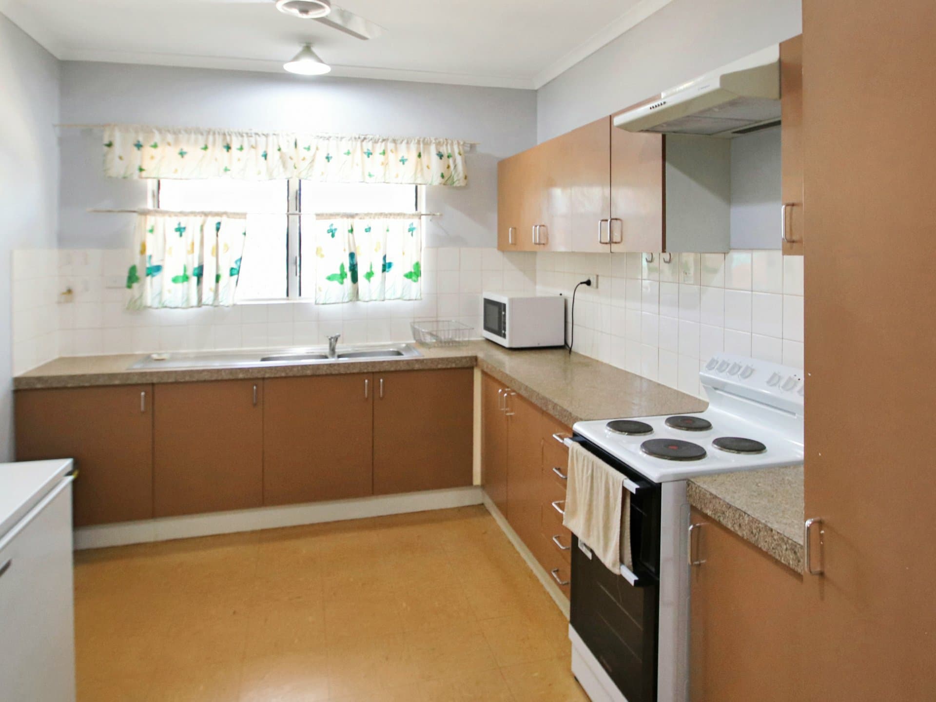43 Martin Terrace, Katherine, Katherine - Thumbnail 2