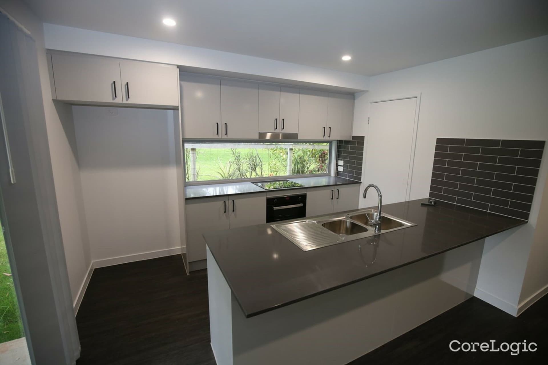 25 Rossi Avenue, Russell Island, Russell Island - Thumbnail 2