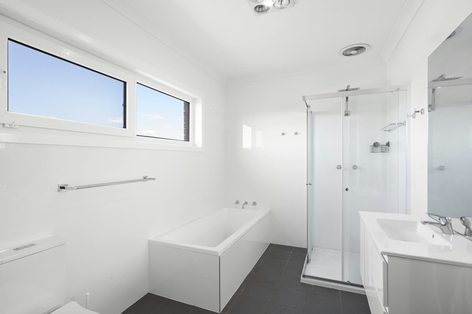 11 & 11A Oorana Avenue,Phillip Bay, Phillip Bay - Thumbnail 7