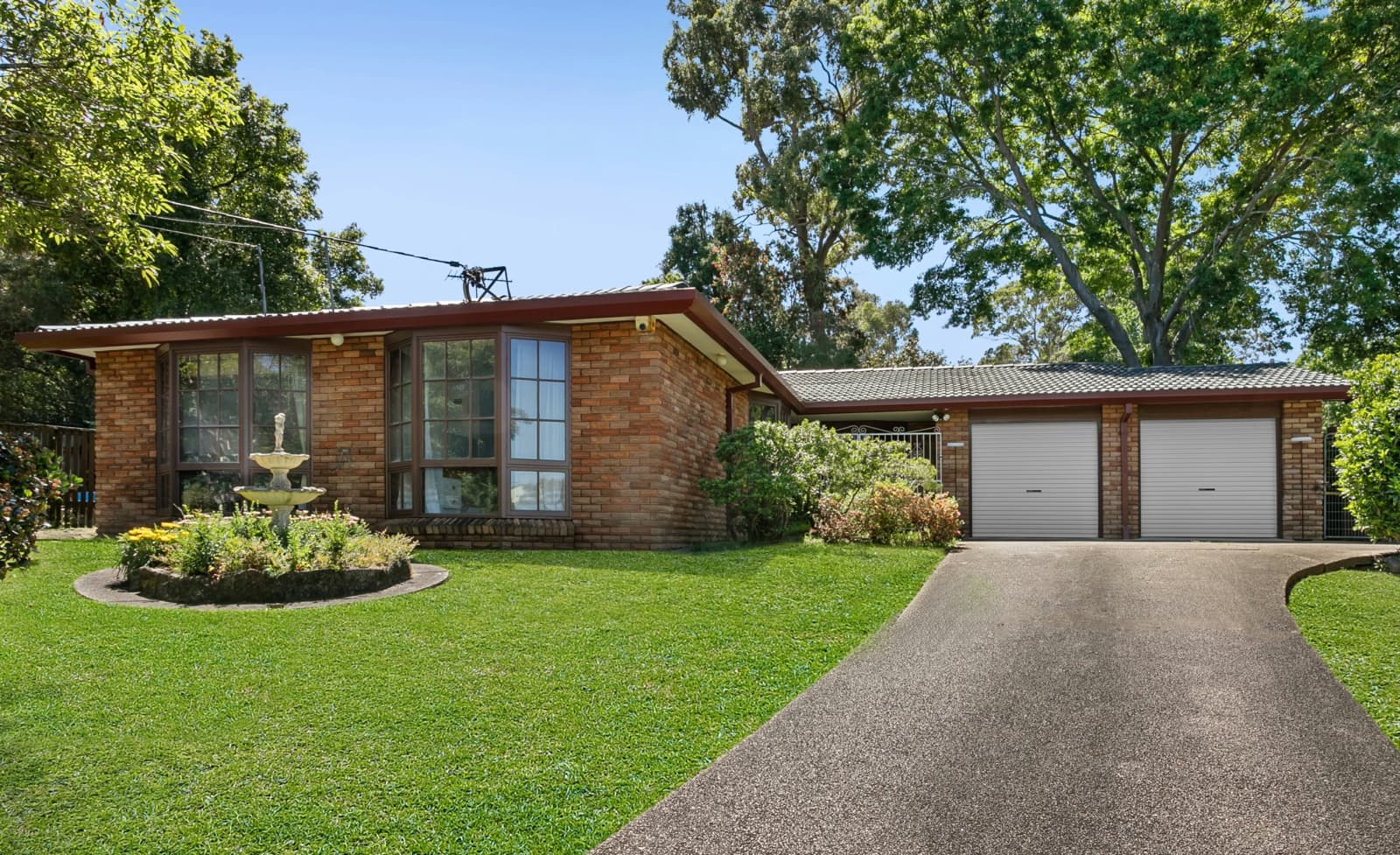 25 English Avenue,Castle Hill, Castle Hill - Image 1