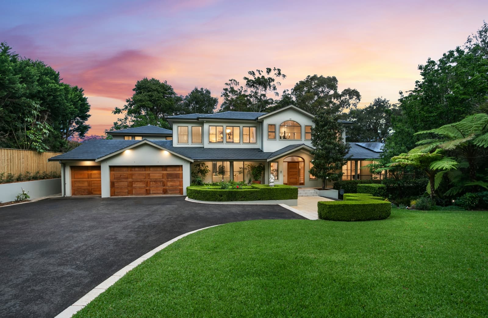 4 Nanette Place,Castle Hill, Castle Hill - Image 1