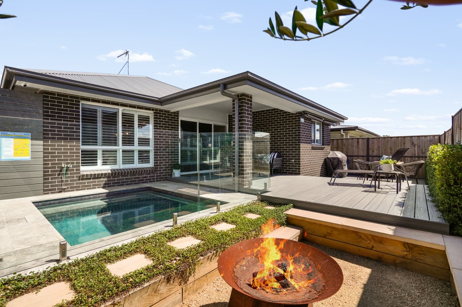 15 Ventasso Street,Box Hill, Box Hill - Thumbnail 3