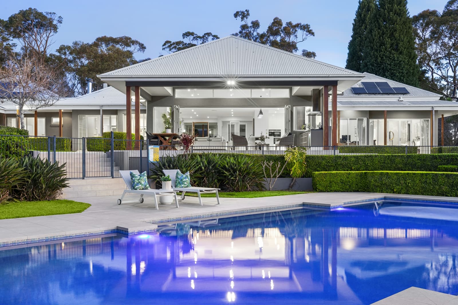 77 Crosslands Road,Galston, Galston - Thumbnail 2