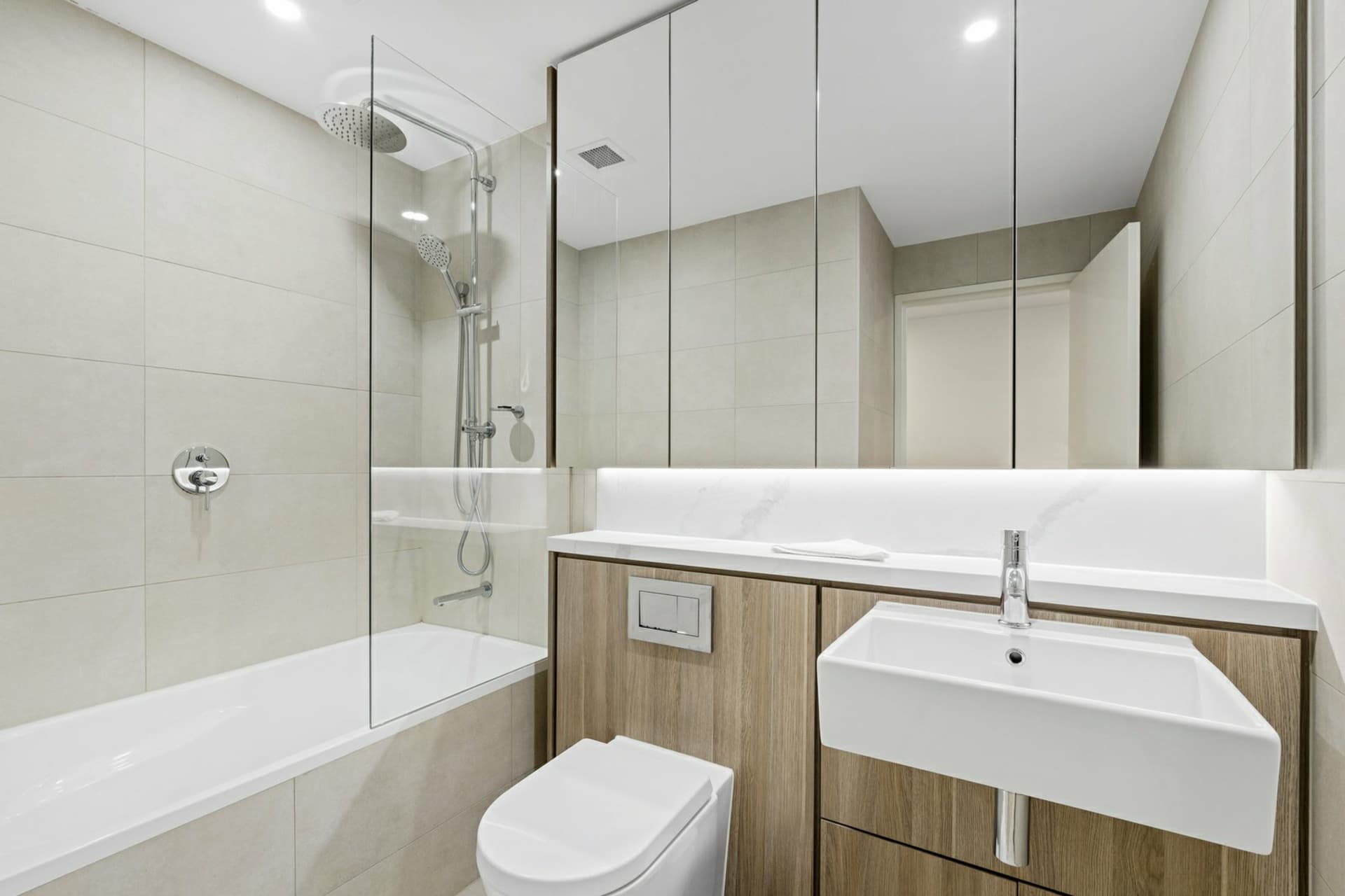 Apartment 302/420 Canterbury Road, Campsie, Campsie - Thumbnail 5