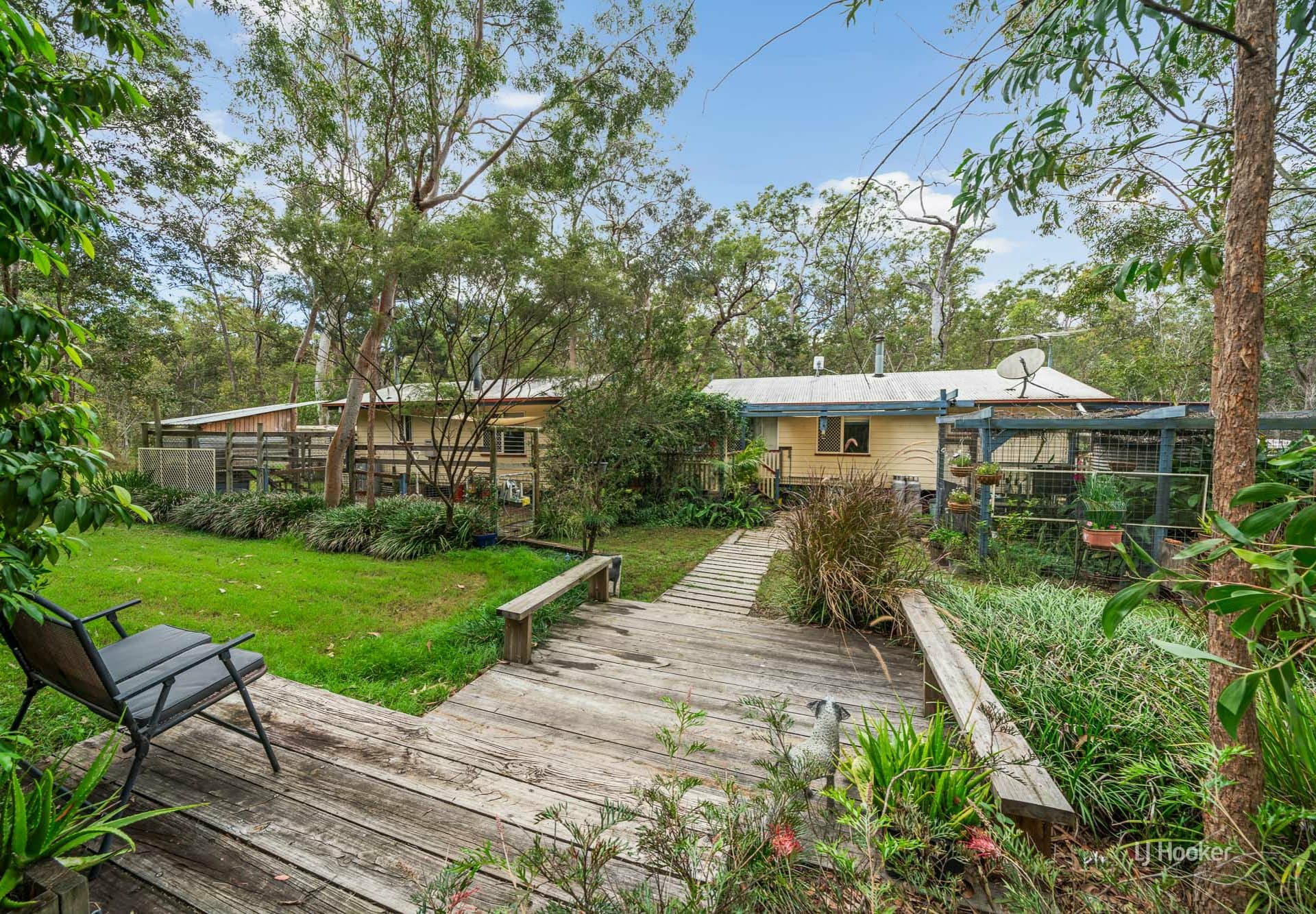 52 Countess Court, Mount Hallen, Mount Hallen - Image 1