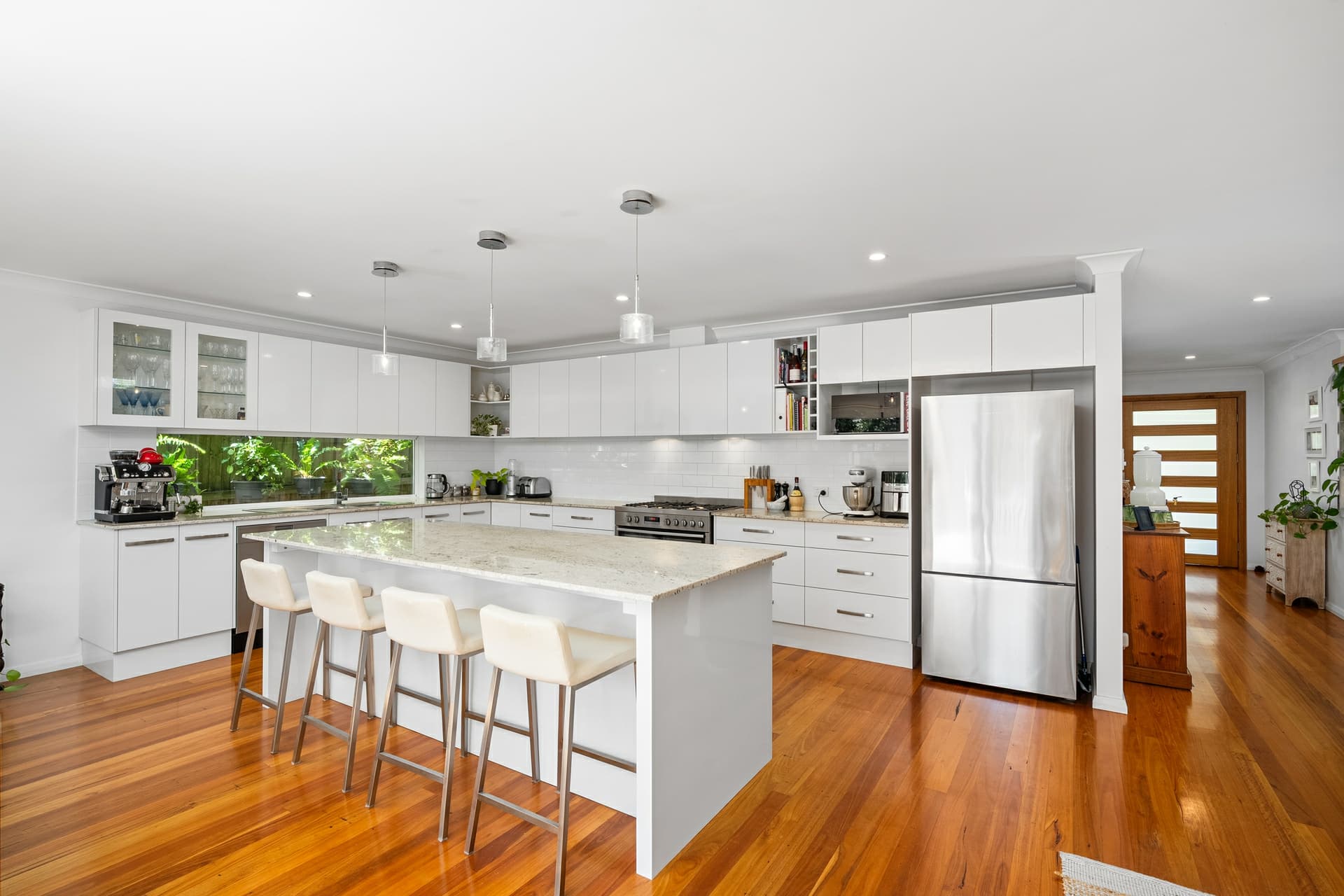 15 Seaview Avenue, Wamberal, Wamberal - Thumbnail 5