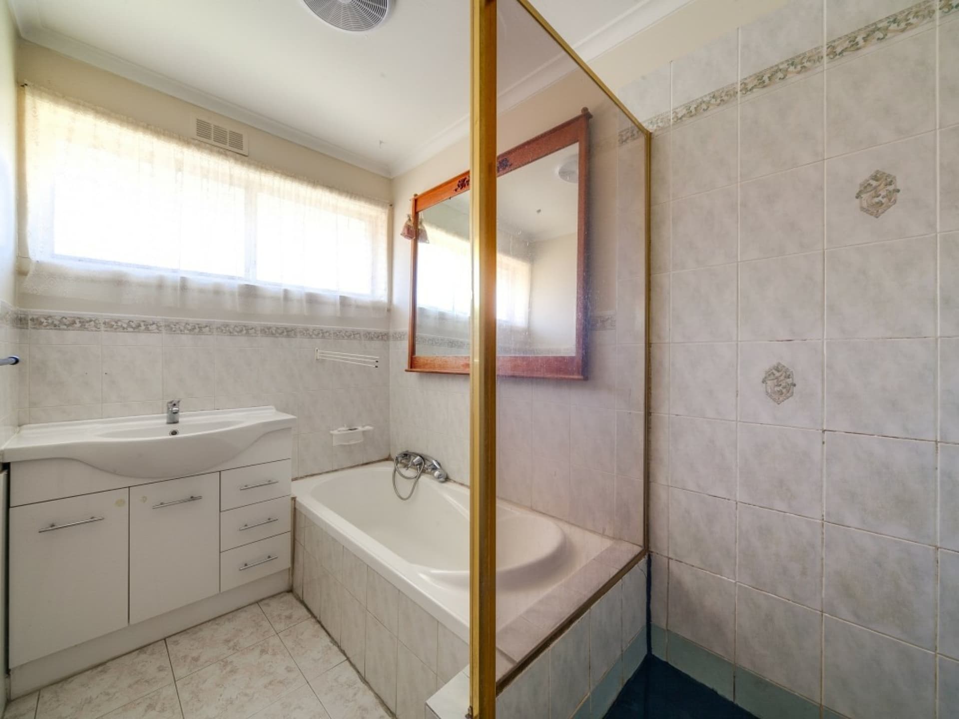 1 Kingsclere Avenue, Keysborough, Noble Park - Thumbnail 6