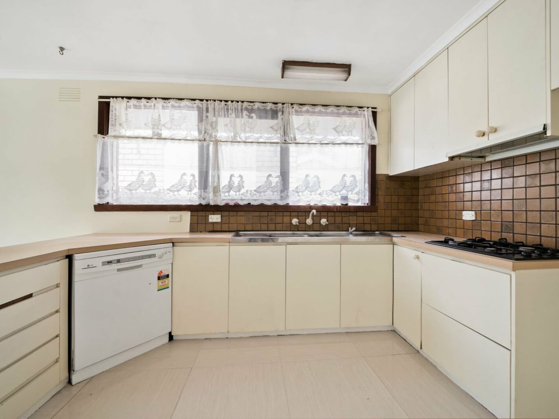 80 First Avenue, Dandenong North, Dandenong North - Thumbnail 4