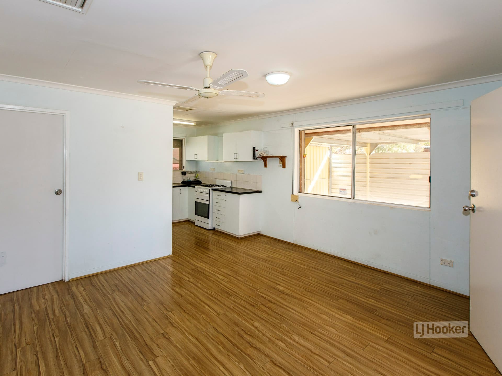 6 Saltwell Street, Larapinta, Larapinta - Thumbnail 4