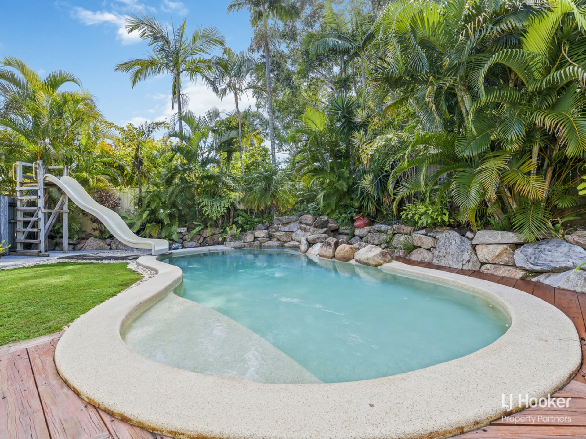 51 Coleman Crescent, Springwood, Springwood - Thumbnail 2