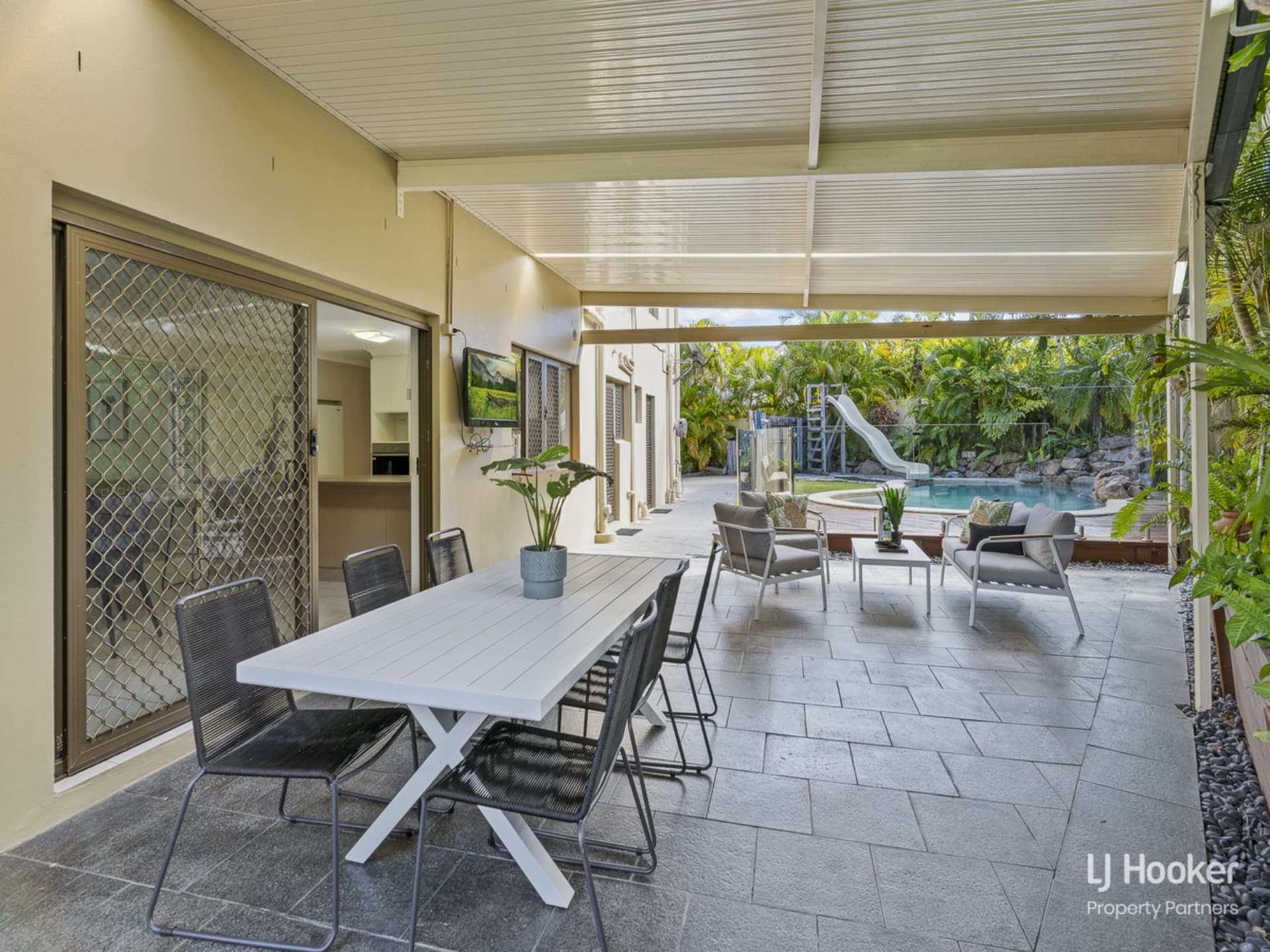 51 Coleman Crescent, Springwood, Springwood - Thumbnail 6