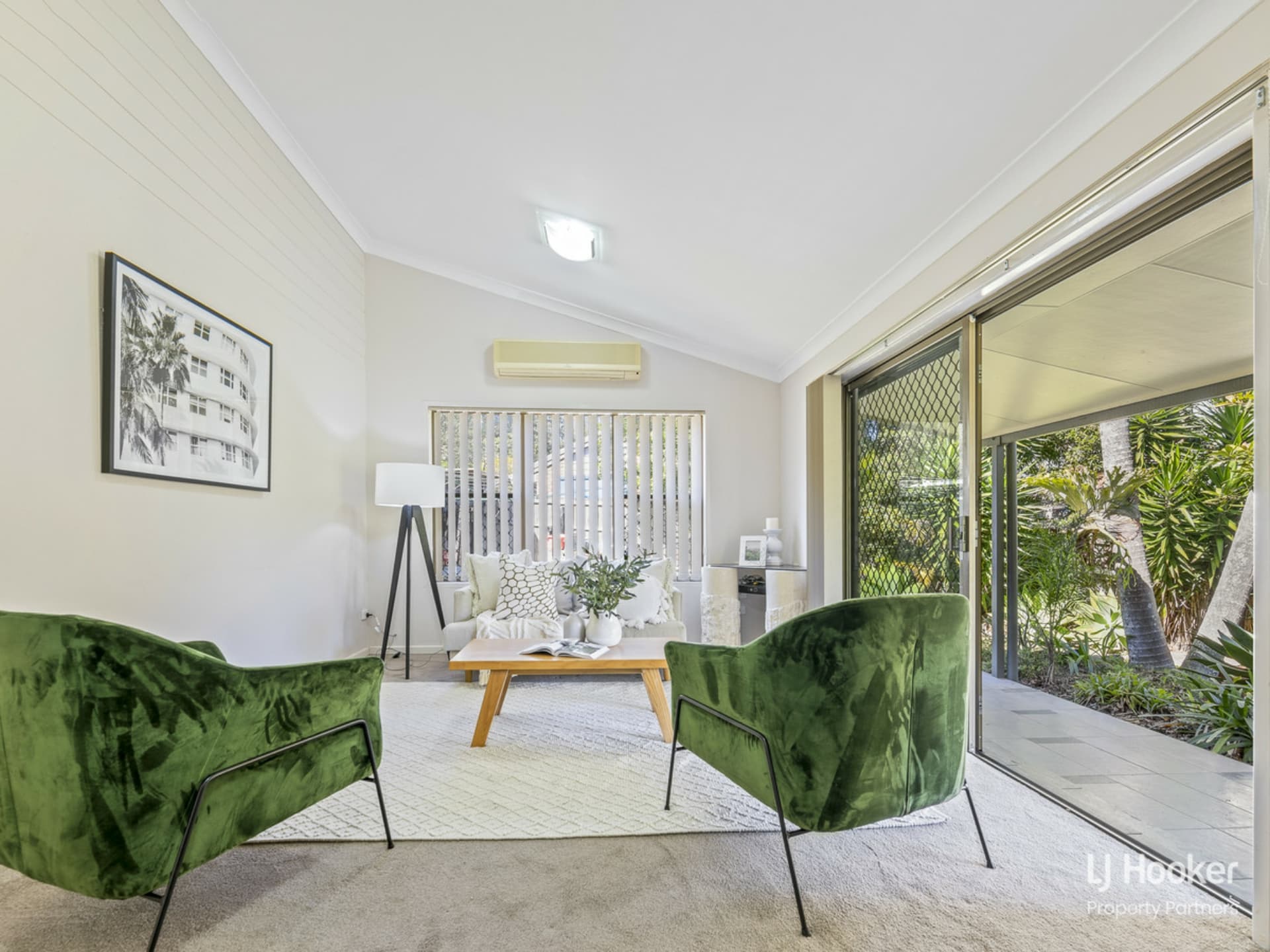 51 Coleman Crescent, Springwood, Springwood - Thumbnail 8